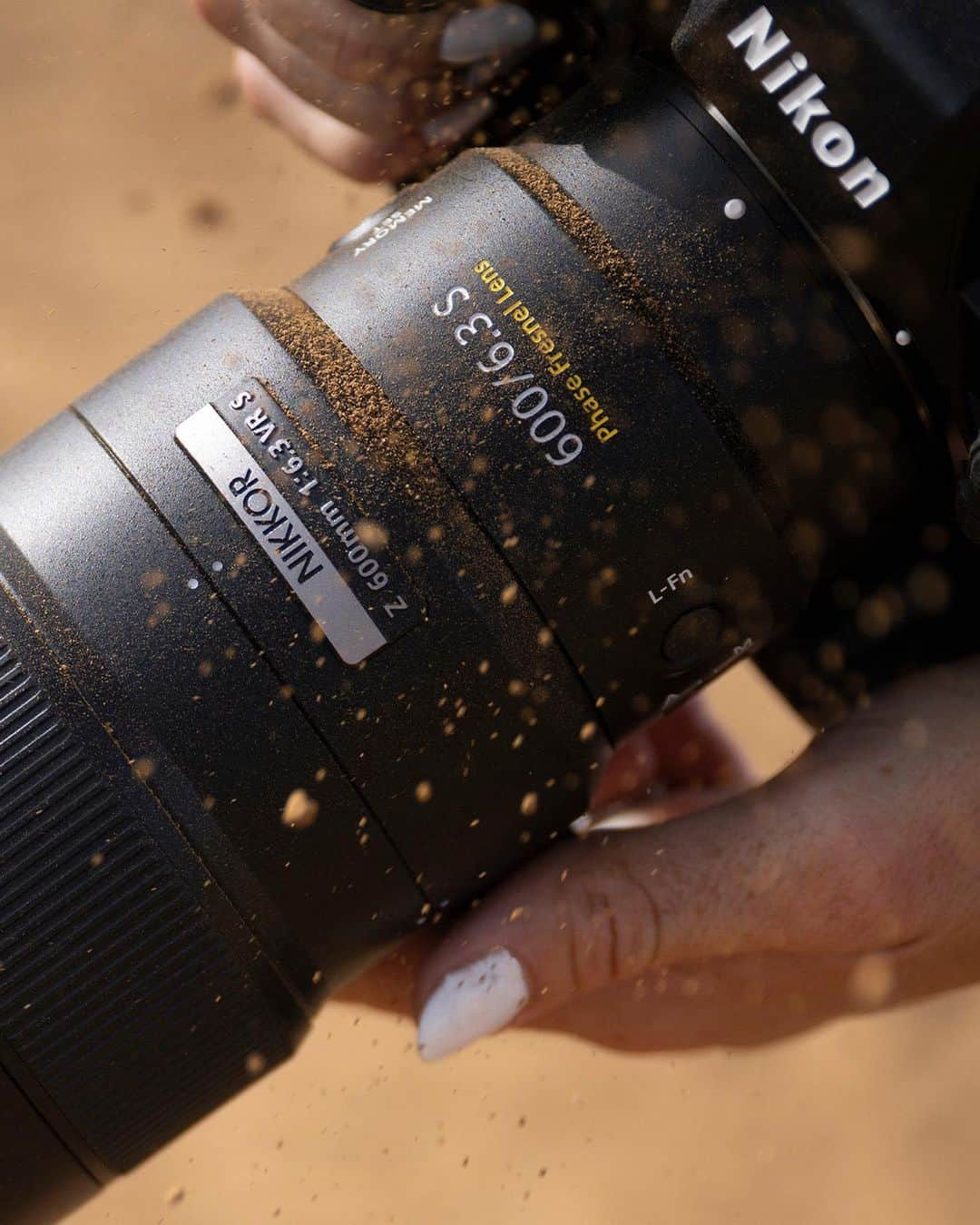 Nikon Australiaさんのインスタグラム写真 - (Nikon AustraliaInstagram)「Go the distance. Announcing the NIKKOR Z 600mm f/6.3 VR S.  The lightest and most compact 600mm NIKKOR S lens in its class, made possible with a Phase Fresnel lens element. Whether you’re shooting wildlife or sport, take control in any scene with superior VR performance and dust & drip resistance.  ·  Lightweight & Compact ·  Smooth & Responsive AF ·  PF Element reduces size and weight ·  Up to 6.0-stops of VR Performance with Z 8 and Z 9* ·  Dual VR Modes: Normal & Sport ·  Seamless Teleconverter Compatibility ·  Customisable L-Fn and Memory Recall Buttons ·  Dust & Drip Resistant  *Based on CIPA Standard; in NORMAL mode, when attached to a full frame/FX-format interchangeable-lens mirrorless camera  Learn more and secure your pre-order now at the link in our bio. 🔗☝️  #Nikon #NikonAustralia #MyNikonLife #NikonCreators #NIKKOR #600mm #600SuperTele #SuperTelephoto #Birds」10月11日 13時06分 - nikonaustralia