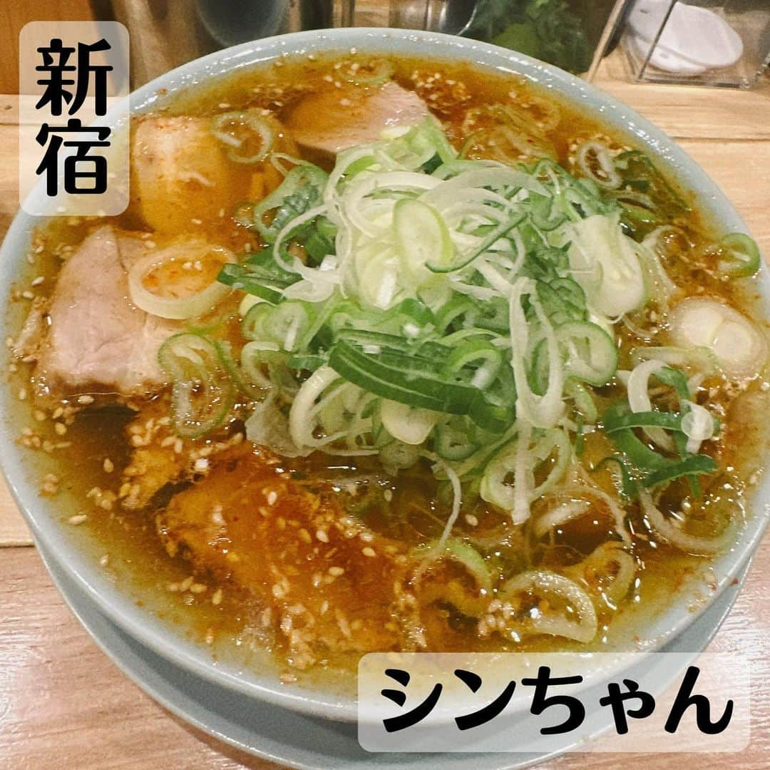 梅本晋也さんのインスタグラム写真 - (梅本晋也Instagram)「あっさり醤油ベースのチャーシュー麺  あっさりだからカロリーゼロ  #グルメ#美味しい#焼肉#ラーメン#寿司#鮨#カフェ#cafe#焼き鳥#しゃぶしゃぶ#うまいもん #ご飯屋さん #ご飯記録 #グルメ好きと繋がりたい #グルメ好きな人と繋がりたい #食べ放題#予約困難店 #予約困難 #東京グルメ #グルメスタグラム #グルメ女子 #ダイエット#だいえっと仲間募集中 #だいえったー #ラーメン」10月11日 13時33分 - umegram31