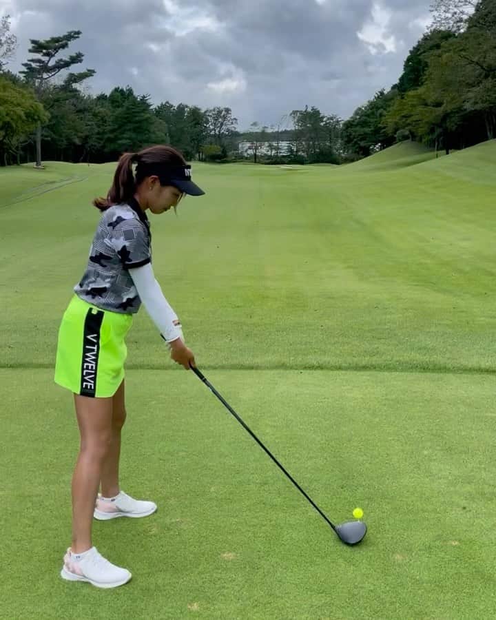 yurieのインスタグラム：「周りやすくて好きなコース♡  ここのキャディーさん、みんな良いんだよね✨✨  #golf #golfswing #golffashion  #golfwear #golfoutfit #ゴルフ好き #ゴルフ初心者 #ゴルフ練習 #ゴルフ女子 #ゴルフ男子 #ゴルフ上手くなりたい #ゴルフ好きと繋がりたい#ゴルフウェアー  #ゴルフスイング #골프 #ゴルフコーデ #スポーツ女子 #ゴルフ旅 #高尔夫球 #กอล์ฟ  #ゴルフ旅行 #リゾートゴルフ#golf #golfswing #golffashion  #golfwear #golfoutfit #ゴルフ好き #ゴルフ初心者 #ゴルフ練習 #ゴルフ女子 #ゴルフ男子 #ゴルフ上手くなりたい #ゴルフ好きと繋がりたい#ゴルフウェアー  #ゴルフスイング #골프 #ゴルフコーデ #スポーツ女子 #ゴルフ旅 #高尔夫球 #กอล์ฟ  #ゴルフ旅行 #リゾートゴルフ #富士国際ゴルフ倶楽部　#v12 #v12golf #pr」