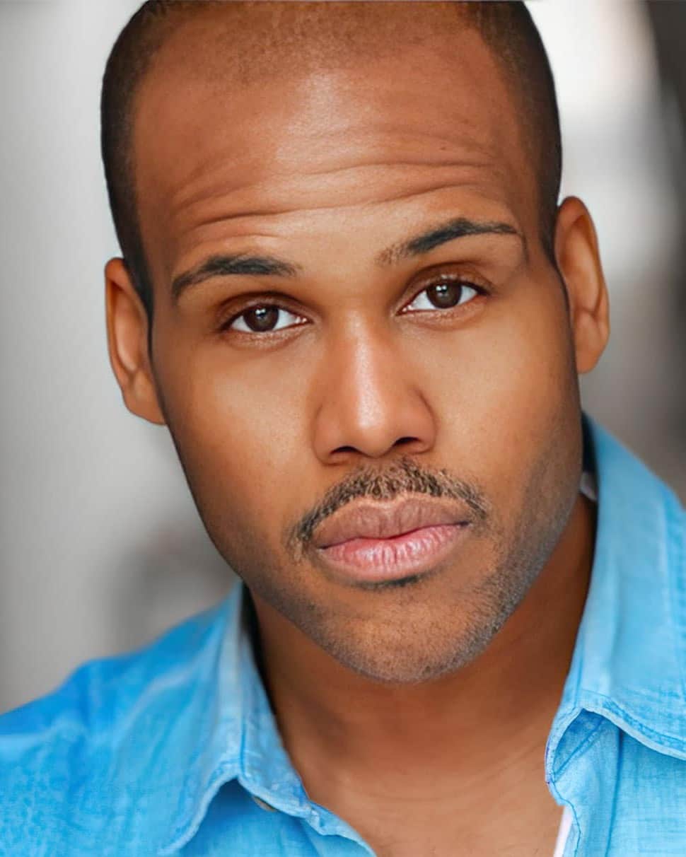 マイケル・ジャクソンのインスタグラム：「David Hughey is a swing cast member in @mjthemusical. He has been seen in Broadway performances of the musicals “Waitress”, and The Gershwins’ “Porgy and Bess”. Hit the link in stories to get your MJ tickets now for Broadway performances through May 26th, 2024.」