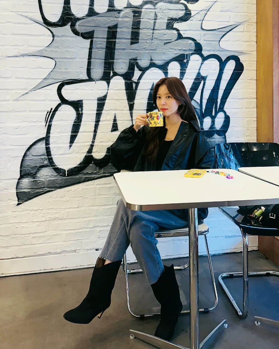 チョン・シアさんのインスタグラム写真 - (チョン・シアInstagram)「가을🖤」10月11日 16時42分 - jung.sia