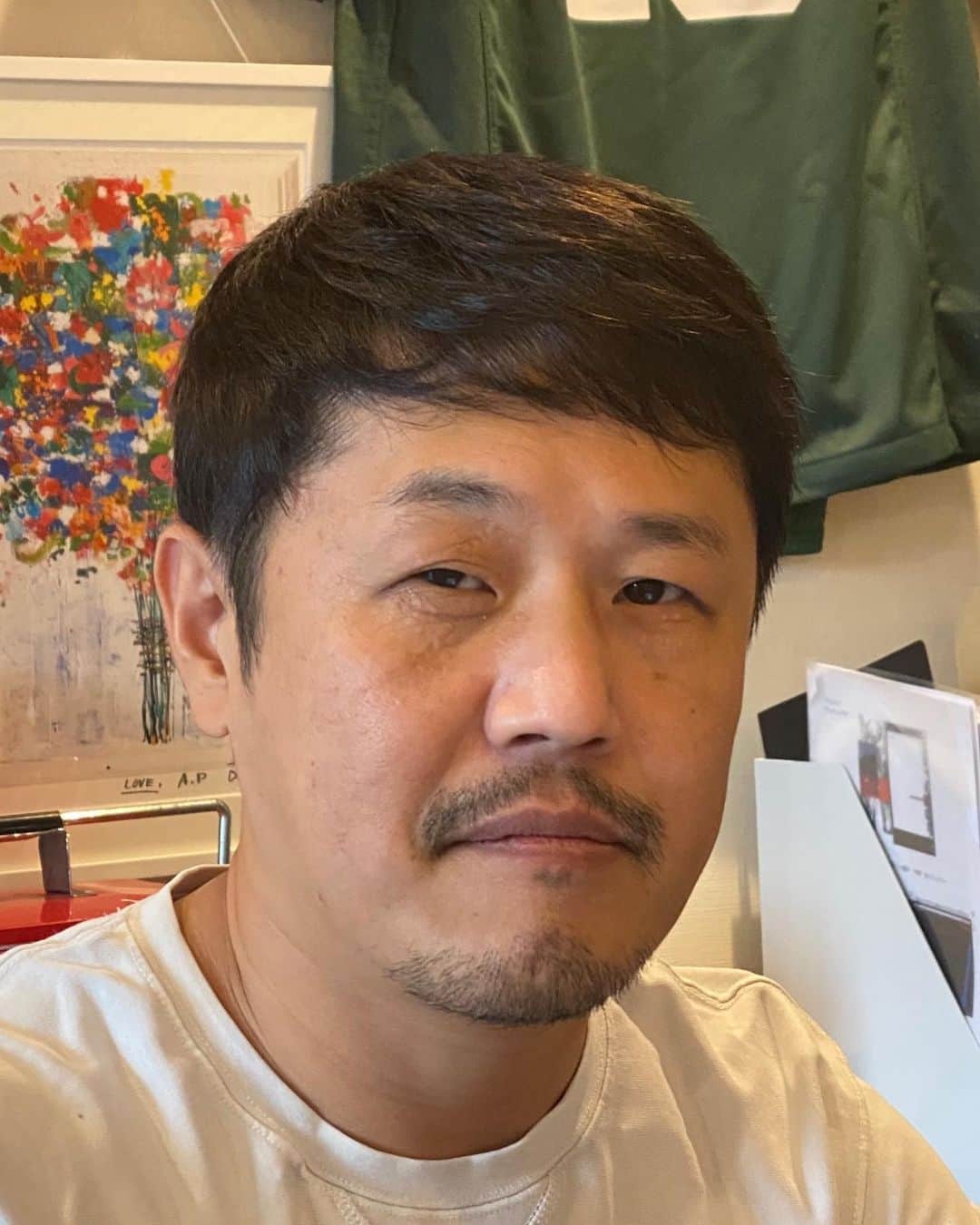 カンニング竹山のインスタグラム：「暇な方は落書きして遊んで下さい。」