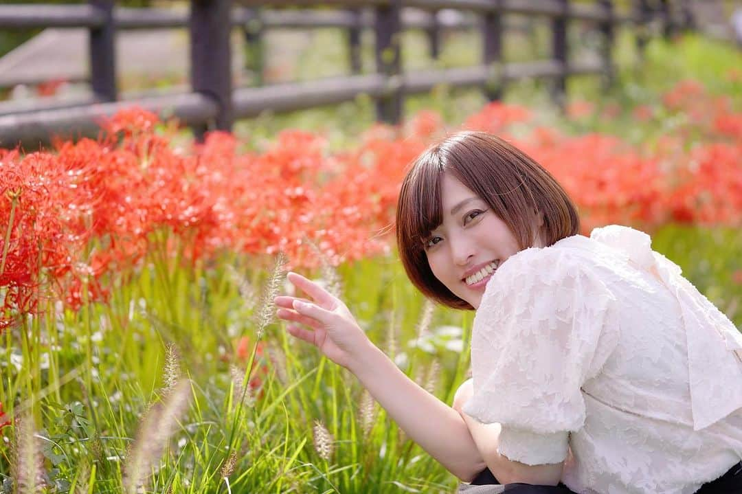 可愛ゆりあさんのインスタグラム写真 - (可愛ゆりあInstagram)「曼珠沙華🌺  #ポートレート　#ポートレート撮影 #ポートレートモデル　#portrait #曼珠沙華　#花と私　#プルクラ撮影会 #撮影モデル　#撮影会モデル」10月11日 16時58分 - smilrina.love