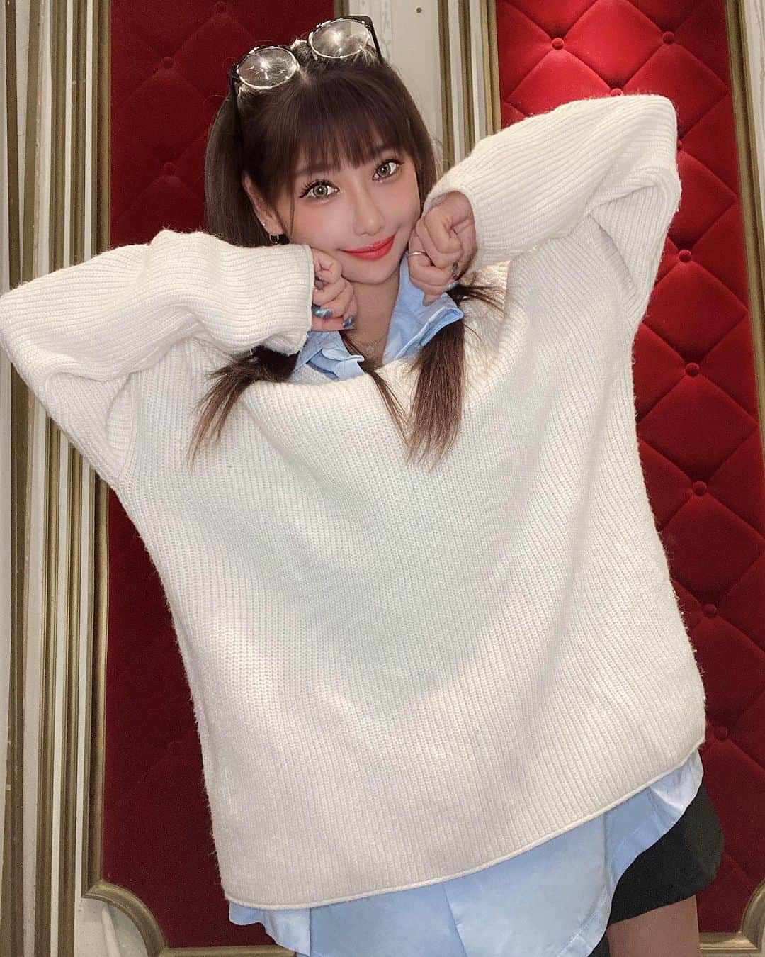 Miiさんのインスタグラム写真 - (MiiInstagram)「アプリで前髪くっ付けてみたw あり？w そしてニットの季節🧶  #バーレスク#バーレスク東京 #burlesque#burlesquetokyo #showgirl#showtime#dance #dancer#entertainment #エンタメ #partyon#私服コーデ #ニット」10月11日 17時00分 - mii_burlesque