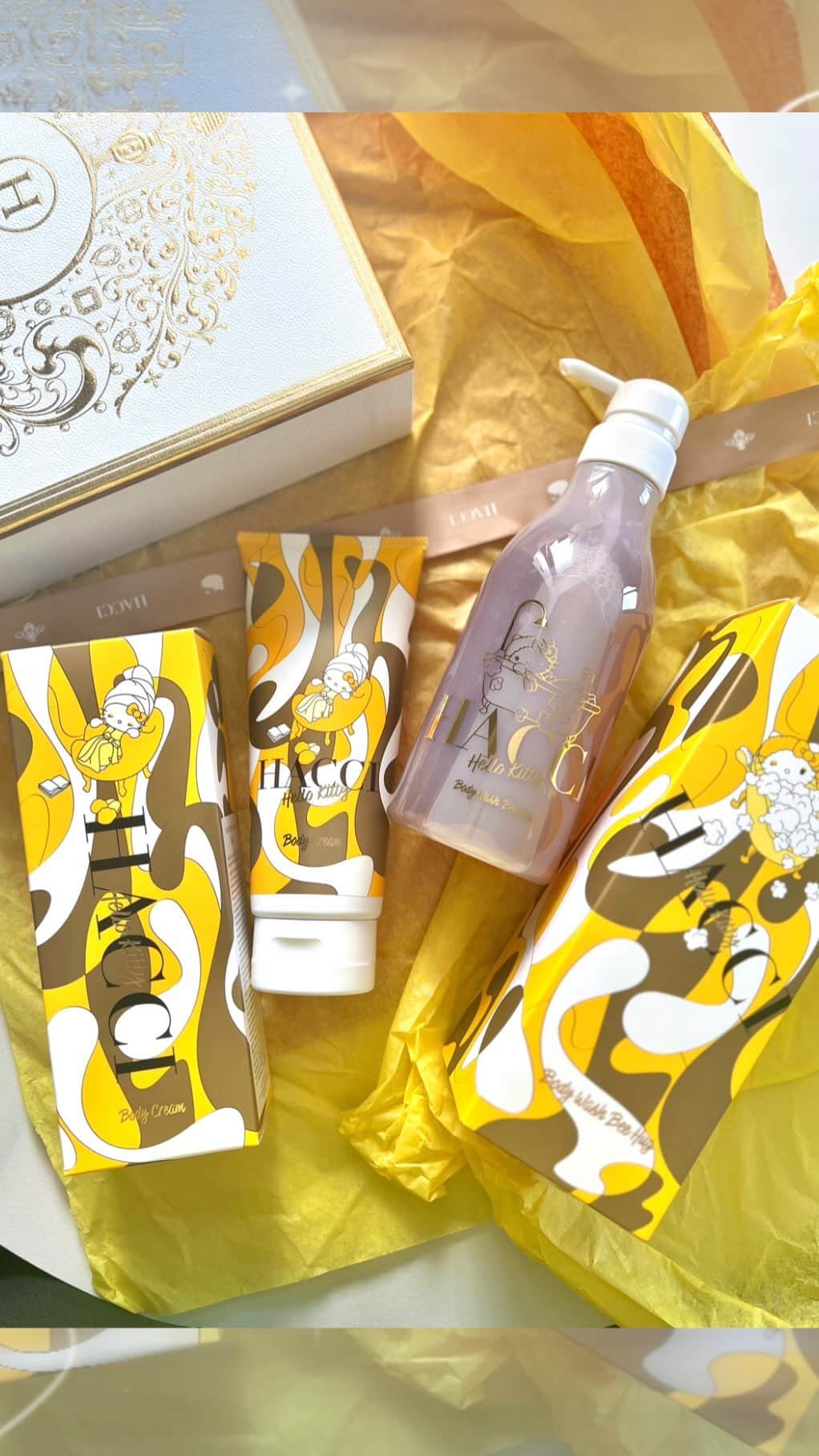 一木美里のインスタグラム：「How cute🥹🍯🎀🩷💛 gifted @hacci_official   10/13予約開始✔︎🐝❤︎11/1発売です♡  #HACCIxHELLOKITTY#HATTY#ハローキティコラボ#PR」