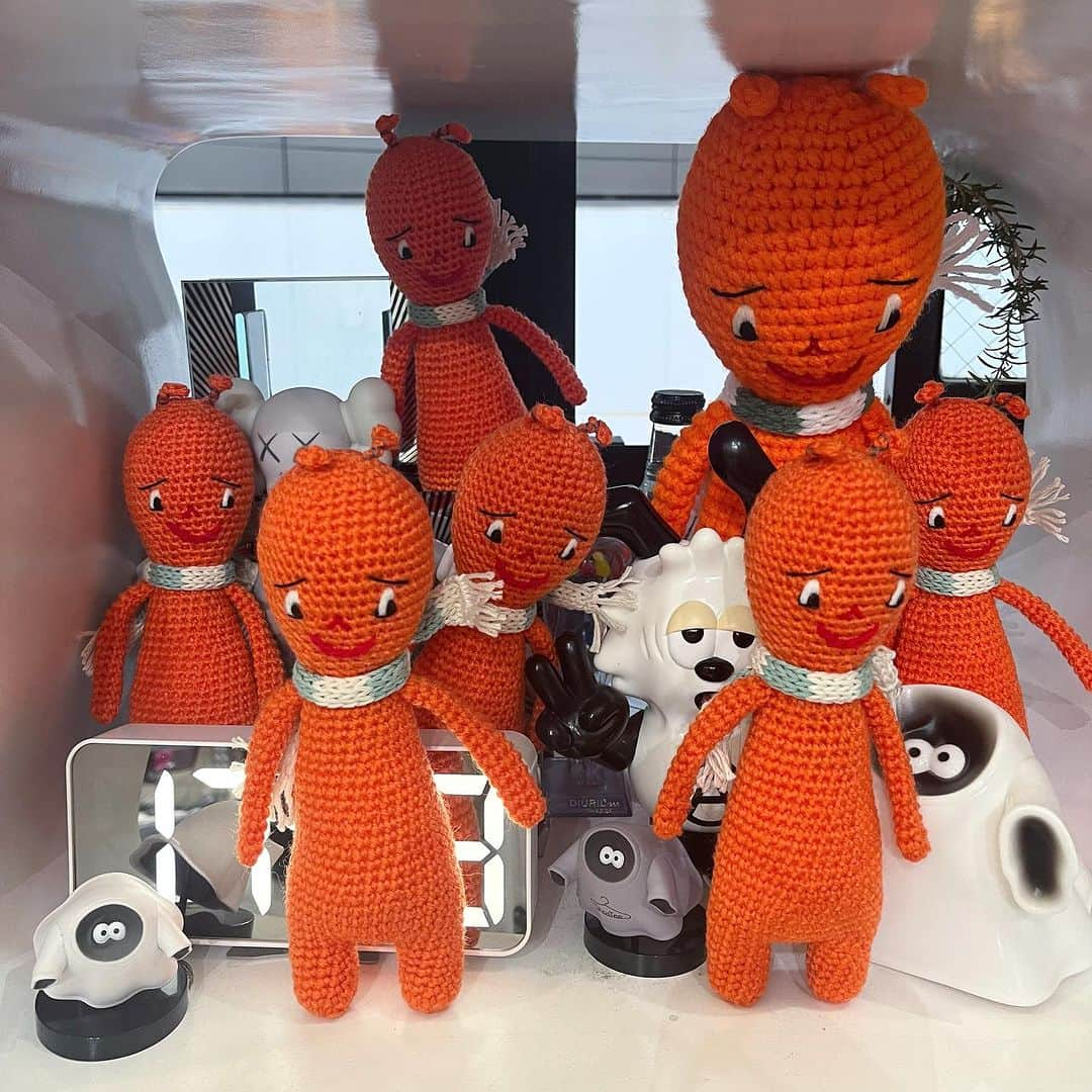 ジャムルさんのインスタグラム写真 - (ジャムルInstagram)「'Dirty' knitting doll size S ¥7000 tax in size L ¥15000 tax in ※Dirty doll以外は売り物ではありません .  WEB SHOPに入荷しております。 是非ご覧ください。 jammru.com . #jammru #お問い合わせはお電話で承ります  #大阪古着屋#心斎橋古着屋#usedmix #osaka  #fashion  #streetstyle  #streetfashion  #vtg  #vintage  #used  #usedclothing  #古着 #古着屋 #ファッション #70s #80s #90s」10月11日 17時08分 - jammru