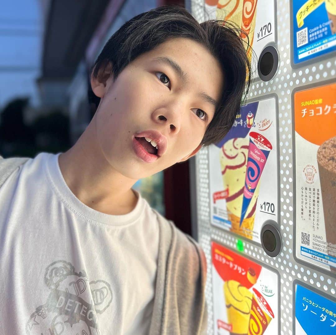 ブラザー4チャンネルさんのインスタグラム写真 - (ブラザー4チャンネルInstagram)「大ちゃんショット📷✨ ⁡ 「チョットすましたお顔して♫」 と言ったらこのお顔…(笑) ⁡ 大ちゃんにとって、 すましたお顔とはどんなイメージなんだろう😅 ⁡ ⁡ #brother4 #YouTuber #兄弟  #だいちゃん #中学生男子」10月11日 17時32分 - brother4channel