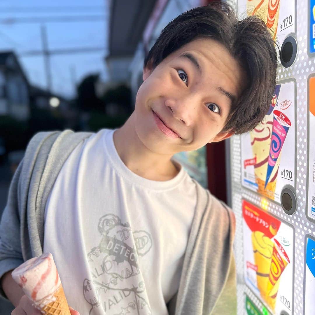 ブラザー4チャンネルさんのインスタグラム写真 - (ブラザー4チャンネルInstagram)「大ちゃんショット📷✨ ⁡ 「チョットすましたお顔して♫」 と言ったらこのお顔…(笑) ⁡ 大ちゃんにとって、 すましたお顔とはどんなイメージなんだろう😅 ⁡ ⁡ #brother4 #YouTuber #兄弟  #だいちゃん #中学生男子」10月11日 17時32分 - brother4channel