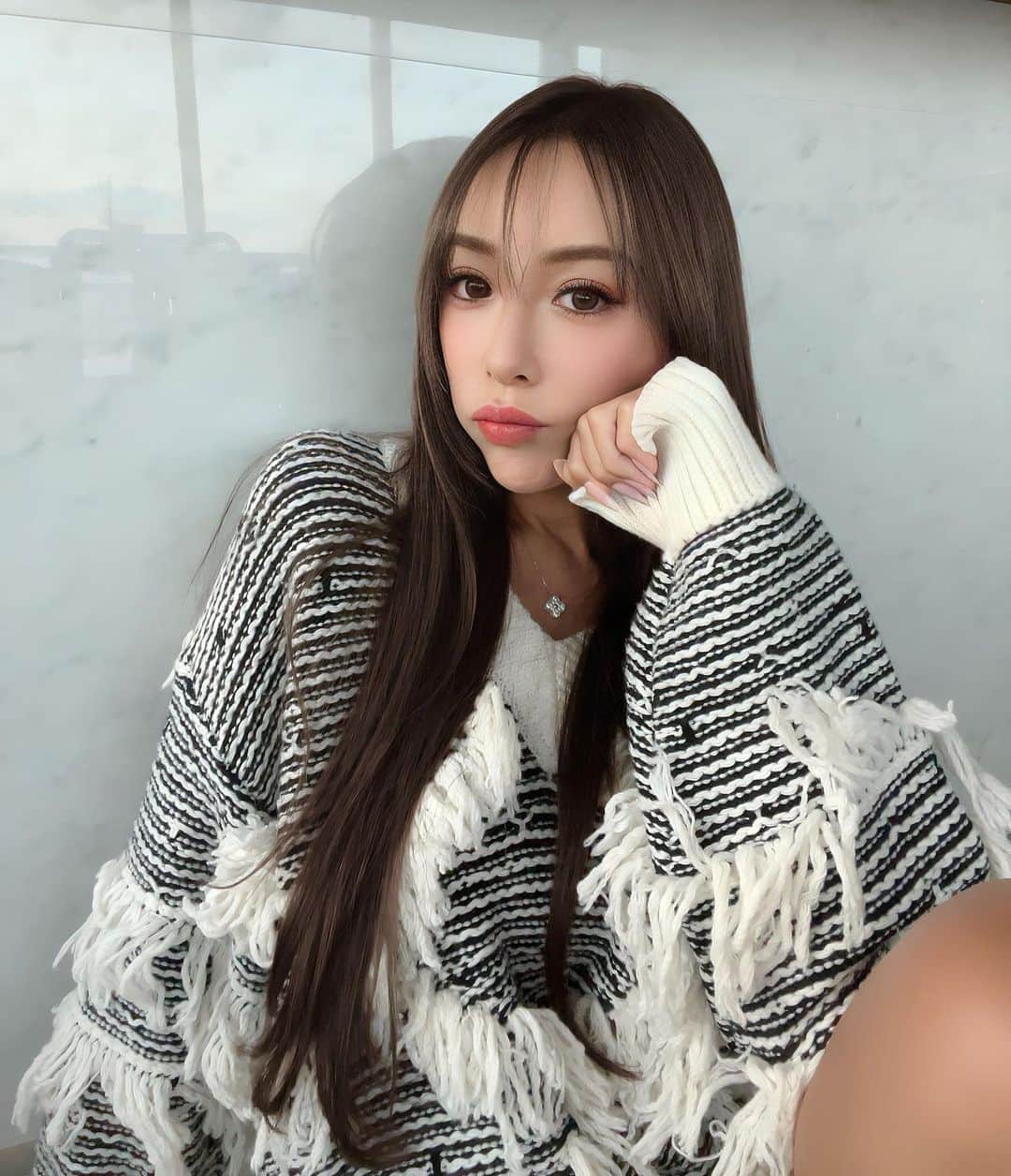 GENKINGのインスタグラム：「makeover😆 我慢できなくて金髪やめちゃった👩🏻 久々に前髪も切ってみたんだけど大丈夫そ？😂」