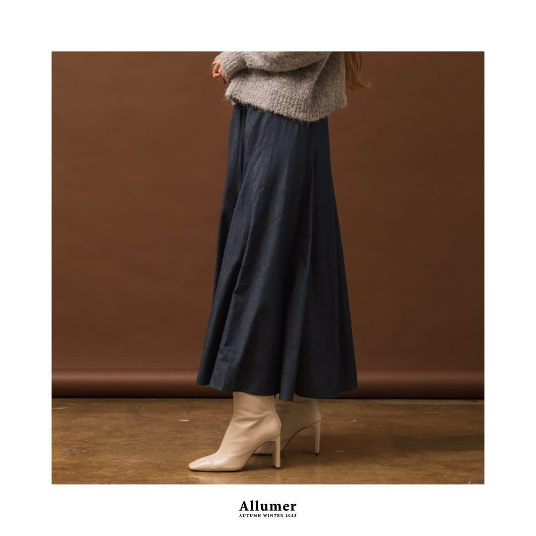 ALLUMERさんのインスタグラム写真 - (ALLUMERInstagram)「Allumer 2023 AUTUMN WINTER  Denim Maxi Skirt  ￥13,200(tax in)  #allumer」10月11日 17時48分 - allumerofficial