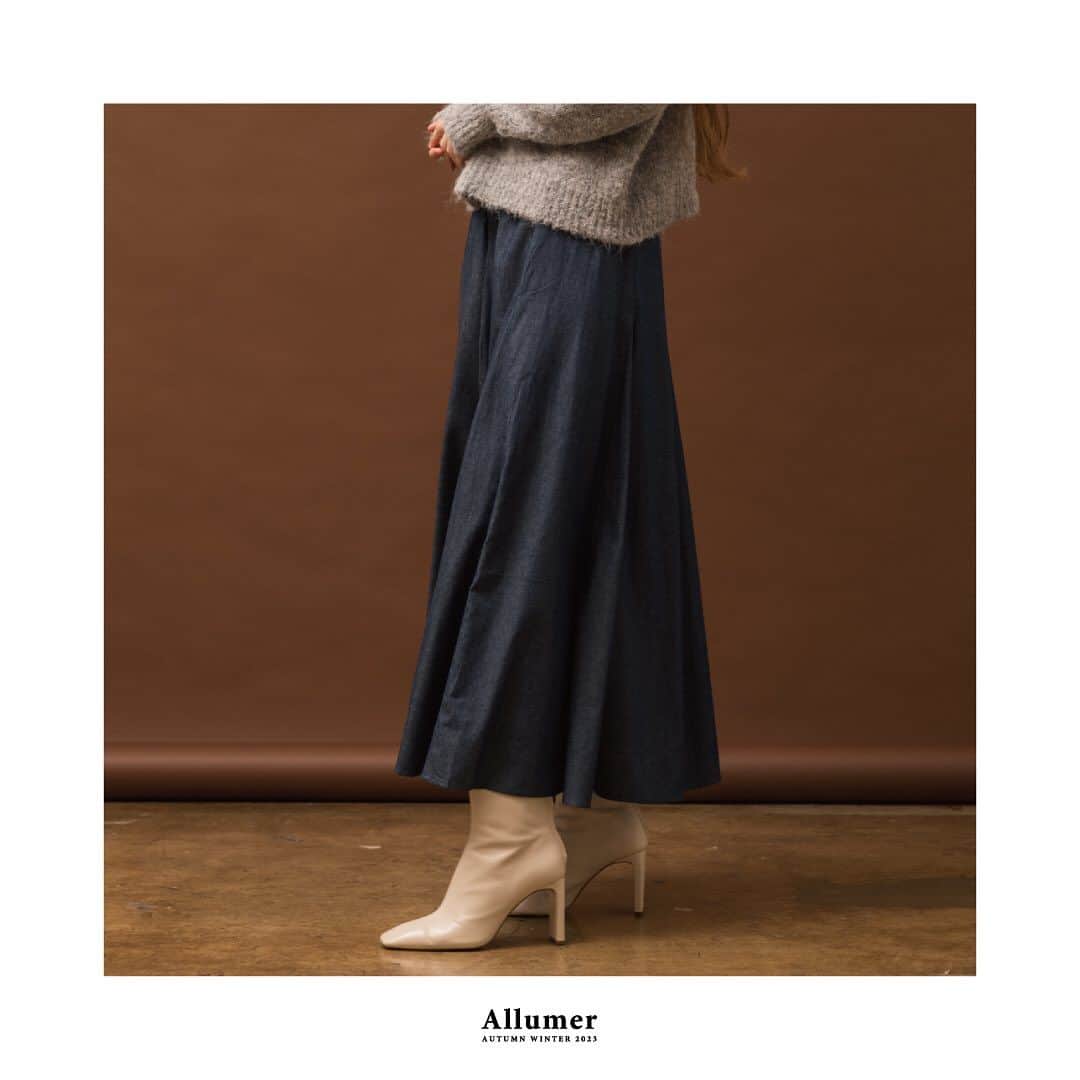 ALLUMERのインスタグラム：「Allumer 2023 AUTUMN WINTER  Denim Maxi Skirt  ￥13,200(tax in)  #allumer」