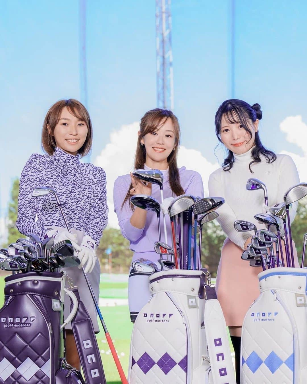 SARAKIMISAKIさんのインスタグラム写真 - (SARAKIMISAKIInstagram)「先日の @regina_golf 撮影📸  ONOFFのフィッティング試打会に参加してきました✨ @club_onoff   打った感覚だけでなくトラックマンを使って 細かなデータ計測してくれるから、数字でも確信が持てる🙆‍♀️  同じLシャフトとかでもメーカーによって 硬さが全然違うことを知ってびっくりでした😆 （みんな知ってるのかな？）  買い替えを迷っているなら絶対試打して 自分に本当に合うクラブを見つけてもらうべき！  10月〜11月にかけて首都圏・関西で開催されるそうです！ 予約して参加するだけでオリジナルティーと オリジナルボールが1個もらえるそうですよ🫶🏻  @regina_golf にはもっと詳しく載っているので ぜひ見てみてください🩷  . . . . . #reginagolf #onoff #オノフ #オノフレディ #試打会 #撮影  #ゴルフ #ゴルフ女子 #ゴルフウェア #ゴルフコーデ #ゴルフ女子コーデ #ゴルフ場  #ゴルフ好きな人と繋がりたい #ゴルフ好き #golf #golfwear #golfswing #golfwear #golffashion #golfstagram #골프 #골프스타그램 #골프장 #라운드 #골프스윙  #高尔夫球 #高尔夫 #กอล์ฟ」10月11日 18時02分 - misarasara.golf