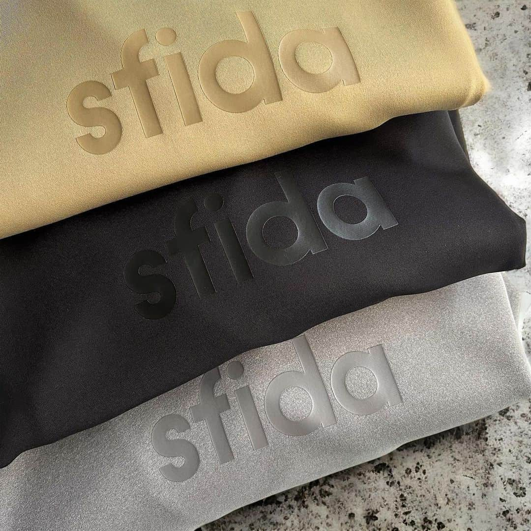 sfidaさんのインスタグラム写真 - (sfidaInstagram)「. Hoodies  ✔︎SLATE GREEN ✔︎BLACK ✔︎HEATHER GRAY  #sfida2023fw #sfida #スフィーダ #スウェット #sweat #foodie #サッカー #トレーニング #ランニング #フーディー #スウェットコーデ」10月11日 18時03分 - sfidasports