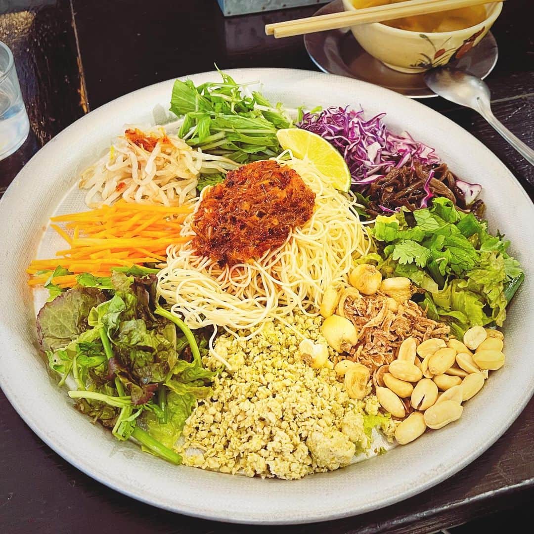 水谷さるころのインスタグラム：「ヨヨナムランチ」