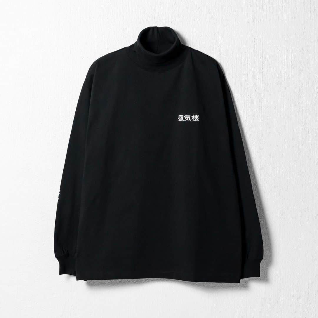 サカナクションのインスタグラム：「I Need You Baby×SHIN-KI-RO TURTLE NECK LONG SLEEVE TEE  ¥8000  サカナクションのスタイリングも担当する三田真一氏が手掛けるブランド「I Need You Baby」 @i_need_you_baby_jp とコラボレーション。 「蜃気楼」の刺繍、ツアーロゴと「ONSTAGE CREW」のプリント入り。  #懐かしい月は新しい月蜃気楼 #蜃気楼ツアー」