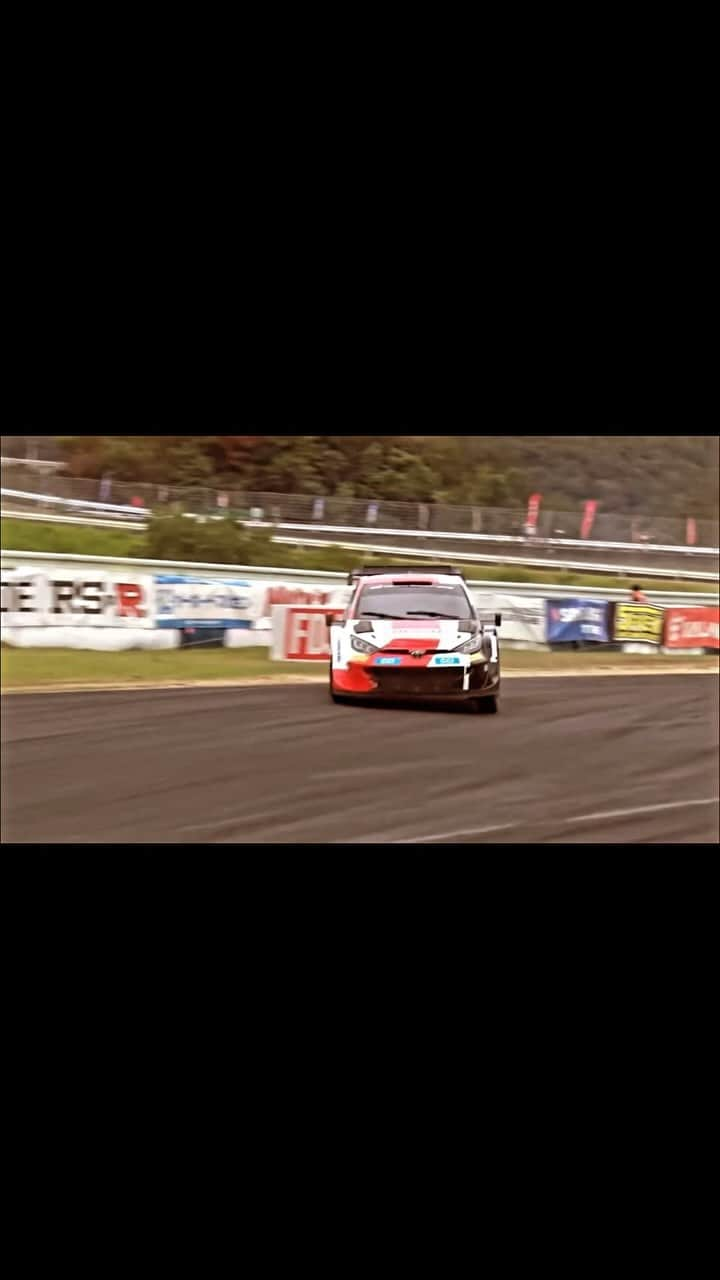 勝田貴元のインスタグラム：「GRYaris Rally1 demo run in #FDJ 🍩 🇯🇵 #TK18 #takamotokatsuta #formuladriftjapan #GRYaris #ドリフト #デモラン」