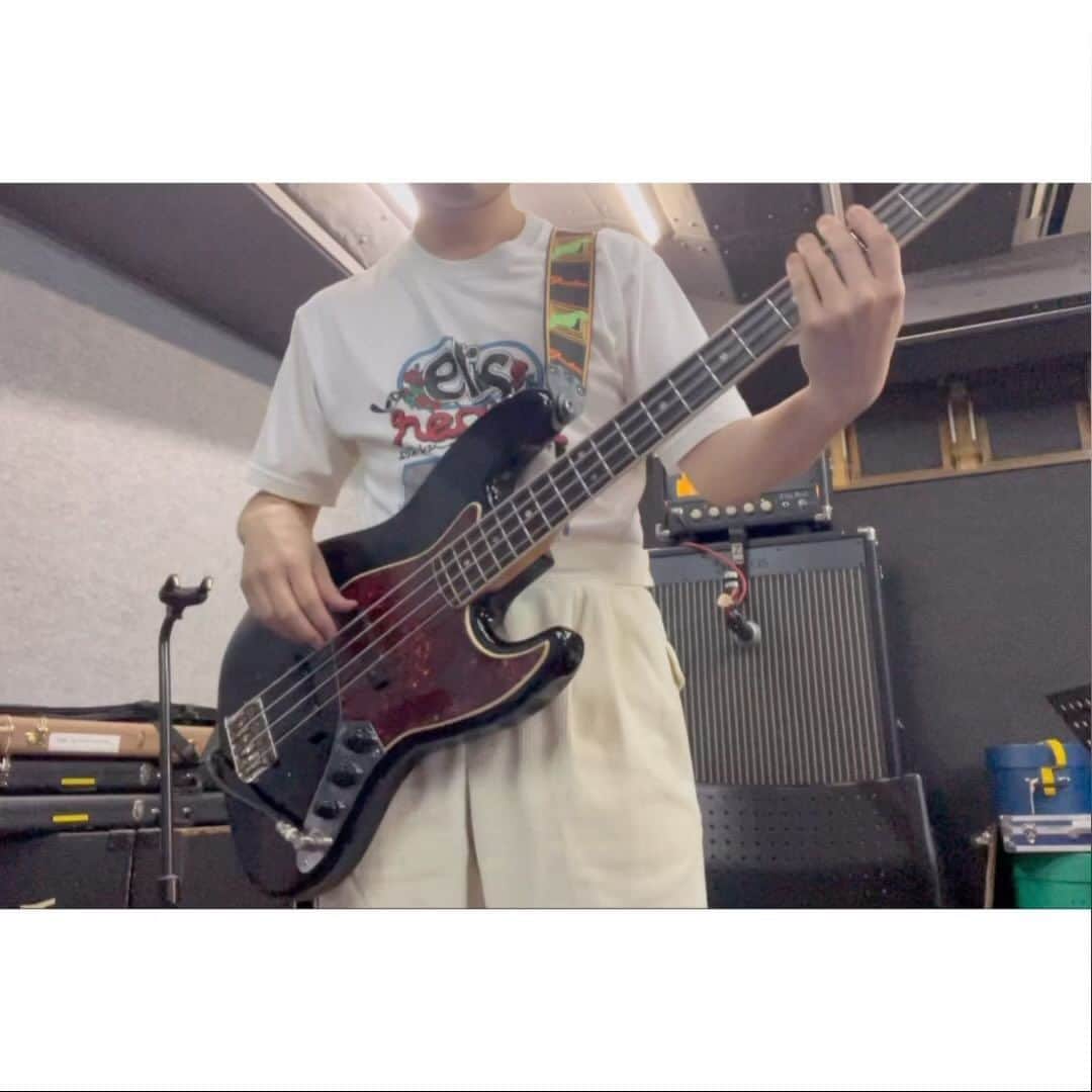のインスタグラム：「🎼  「Border Line」のBメロからサビまでは ライブだと最近こんな感じです、覚えてください。」