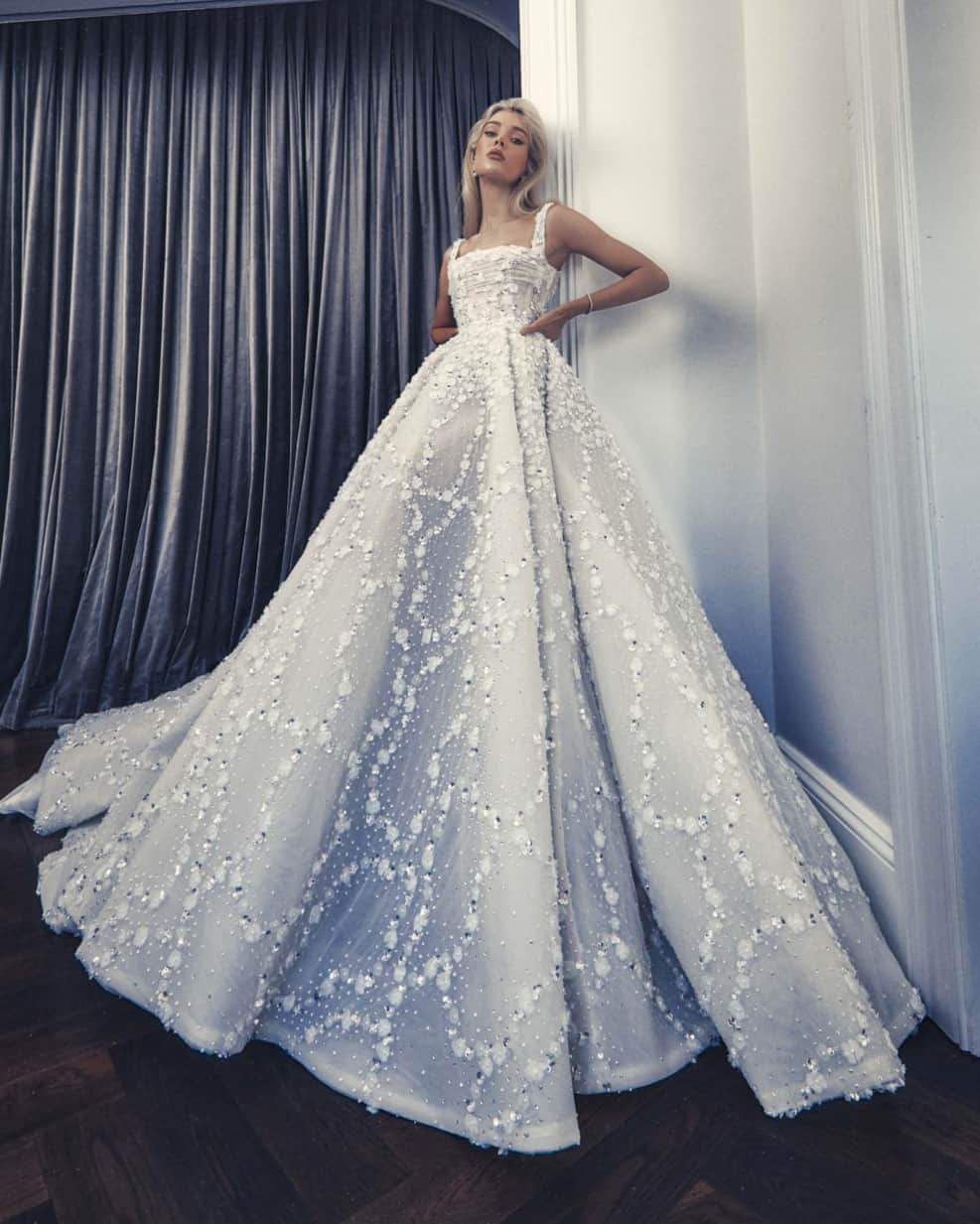 Steven Khalilのインスタグラム：「Introducing the Jaz gown, a true work of art that embodies ethereal beauty and intricate craftsmanship. This enchanting gown features a pale latte tulle base that sets a whimsical and romantic tone.⁣Discover more by booking an appointment in our Sydney atelier. #stevenkhalil #stevenkhalilbride #weddinggown #bridal」