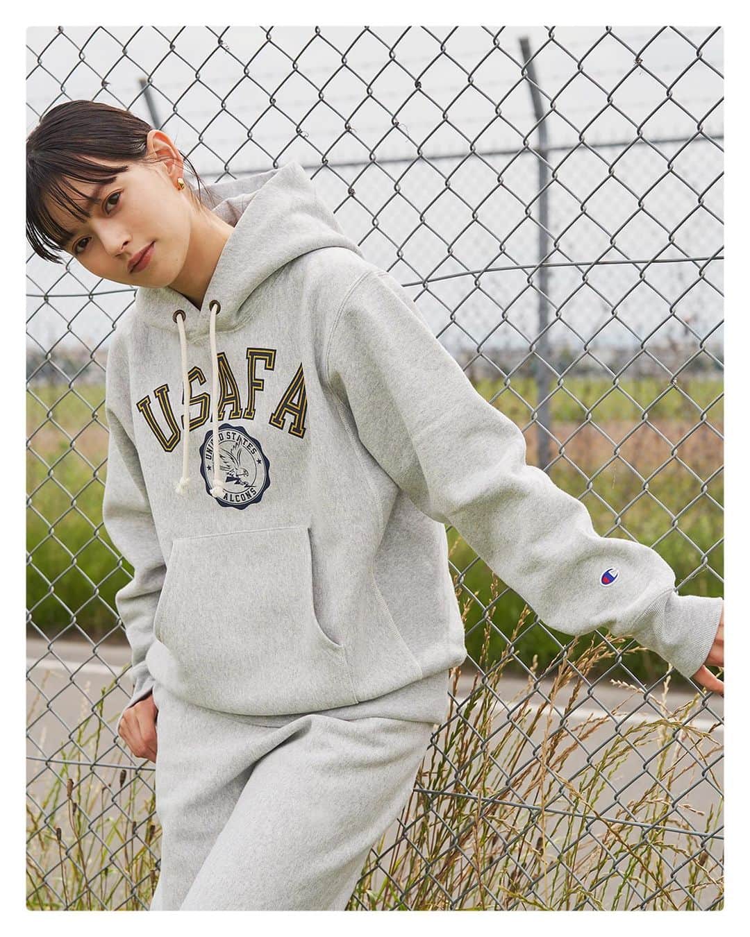 夏子のインスタグラム：「. TIMELESS ♾️ @champion_japan   #championwhatmovesyou  #championjp  #PR #いつまでも愛せるもの」