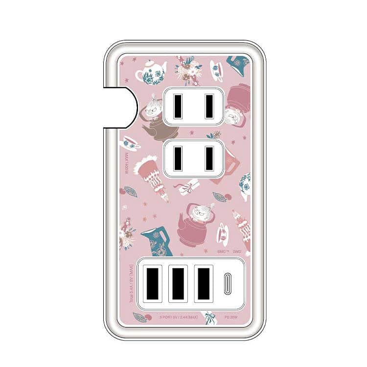 のインスタグラム：「【新商品】USB/USB Type-C付き ACタップ  3つのAC100Vコンセントと4つのUSBポートが備わった多機能タップです。 最大4台のスマホやモバイルバッテリーを同時に充電できます。 コードが収納できるので、持ち運びにも便利です✨  PEIKKOオンラインショップで販売中🚩  #moomin #ムーミン #peikko #ムーミングッズ #ムーミンアイテム #リトルミイ #スナフキン #ミイグッズ #スナフキングッズ #moomi #ムーミン好きな人と繋がりたい #moominlover #moominous #tovejansson #トーベヤンソ #moominvalley #ムーミンバレーパーク #ムーミンなくらし」