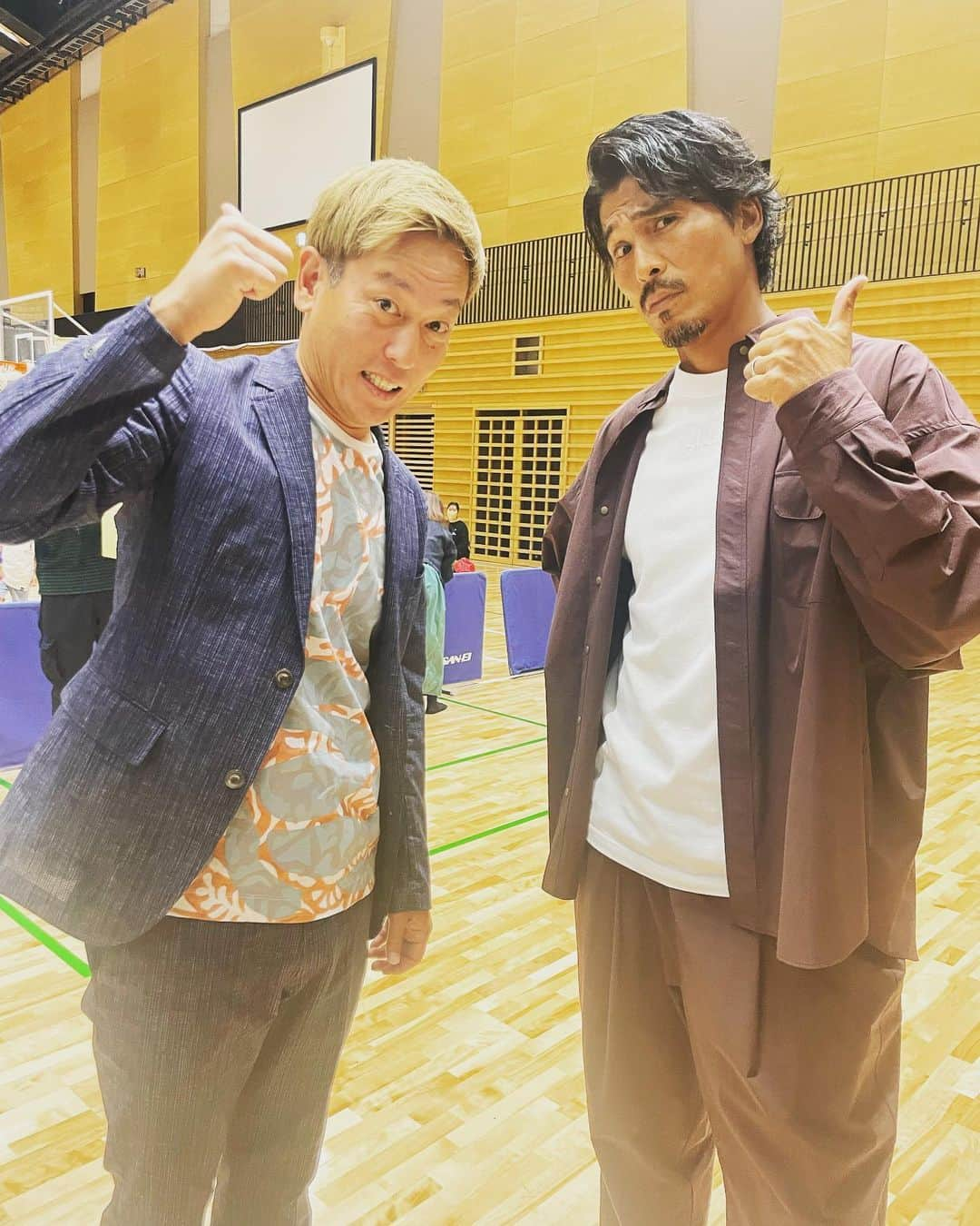 じゅんいちダビッドソンさんのインスタグラム写真 - (じゅんいちダビッドソンInstagram)「ゲストmc で サッカーの話・・なのかな？ まあとりあえず中澤佑二さんとわちゃわちゃトークしてた先日🤣。  #駒スポ #トークイベント #スポーツイベント  #中澤佑二  #じゅんいちダビッドソン  #サッカー元日本代表 #サッカー  #daihyo  #最近なんか定期的に共演あるよねw」10月11日 19時06分 - 0204junich_davidson_official