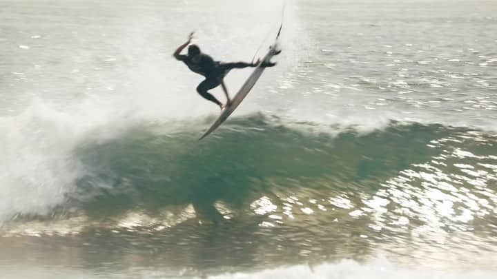 平原颯馬のインスタグラム：「久しぶりのホームセッション 🎥 @_yutokanai_  MODEL STB @lsdsurfboards_japan」