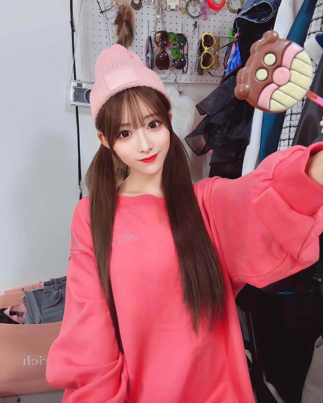 のインスタグラム：「アンパンマンチョコ(⚈ ̍̑⚈ ̍̑⚈)♡  #rq #レースクイーン #花乃衣美優」
