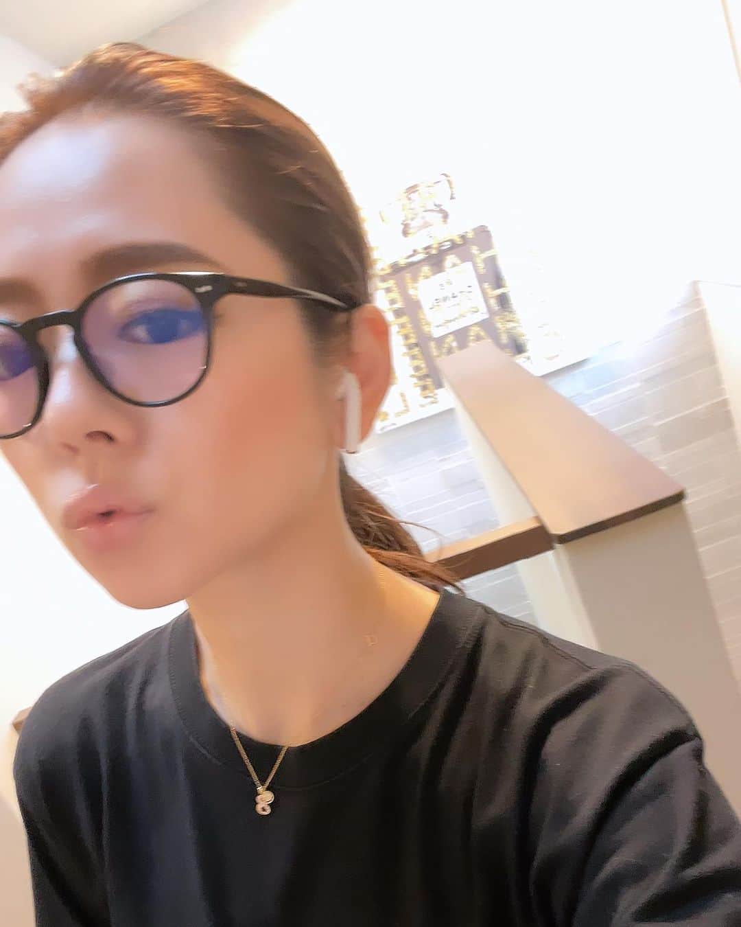 安藤成子のインスタグラム：「I wanna go home🥹」