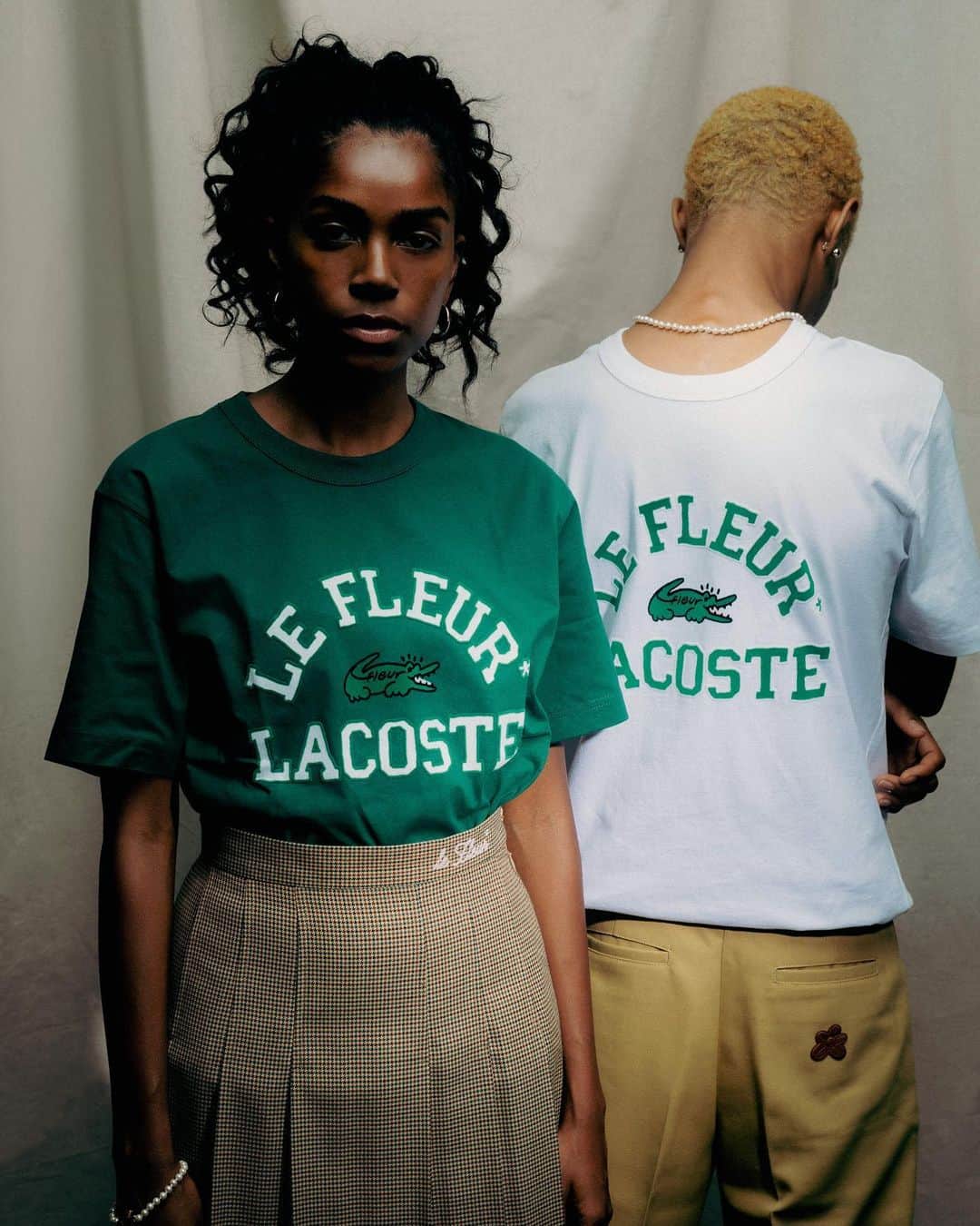 のインスタグラム：「… LACOSTE × LE FLEUR* 10/11（Wed.）Release  @tylerthecreator @lefleur @lacoste  タイラー・ザ・クリエイターによるアパレルブランド〈le FLEUR*（ル フルール）〉と〈LACOSTE（ラコステ）〉のコラボレーション第2弾。  クラシックなデザインをシームレスに取り入れながら、〈le FLEUR*〉の独特な世界観を反映したコレクションをリリースいたします。どうぞお楽しみに！  🗓発売日 2023年10月11日（水）  📍販売店舗 ・ビームス 原宿 @beams_harajuku  #LacostexleFLEUR #leFLEUR #beams #ラコステ #ラコステルフルール #ルフルール  #ビームス」