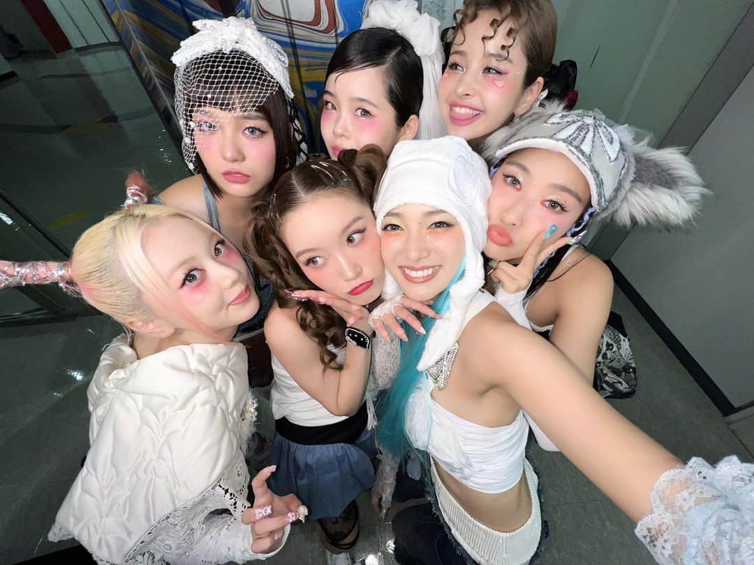 のインスタグラム：「📷 #XG  231011 MBC M ‘SHOW CHAMPION’  #XG #XG_PUPPETSHOW #PUPPETSHOW #SHOWCHAMPION」