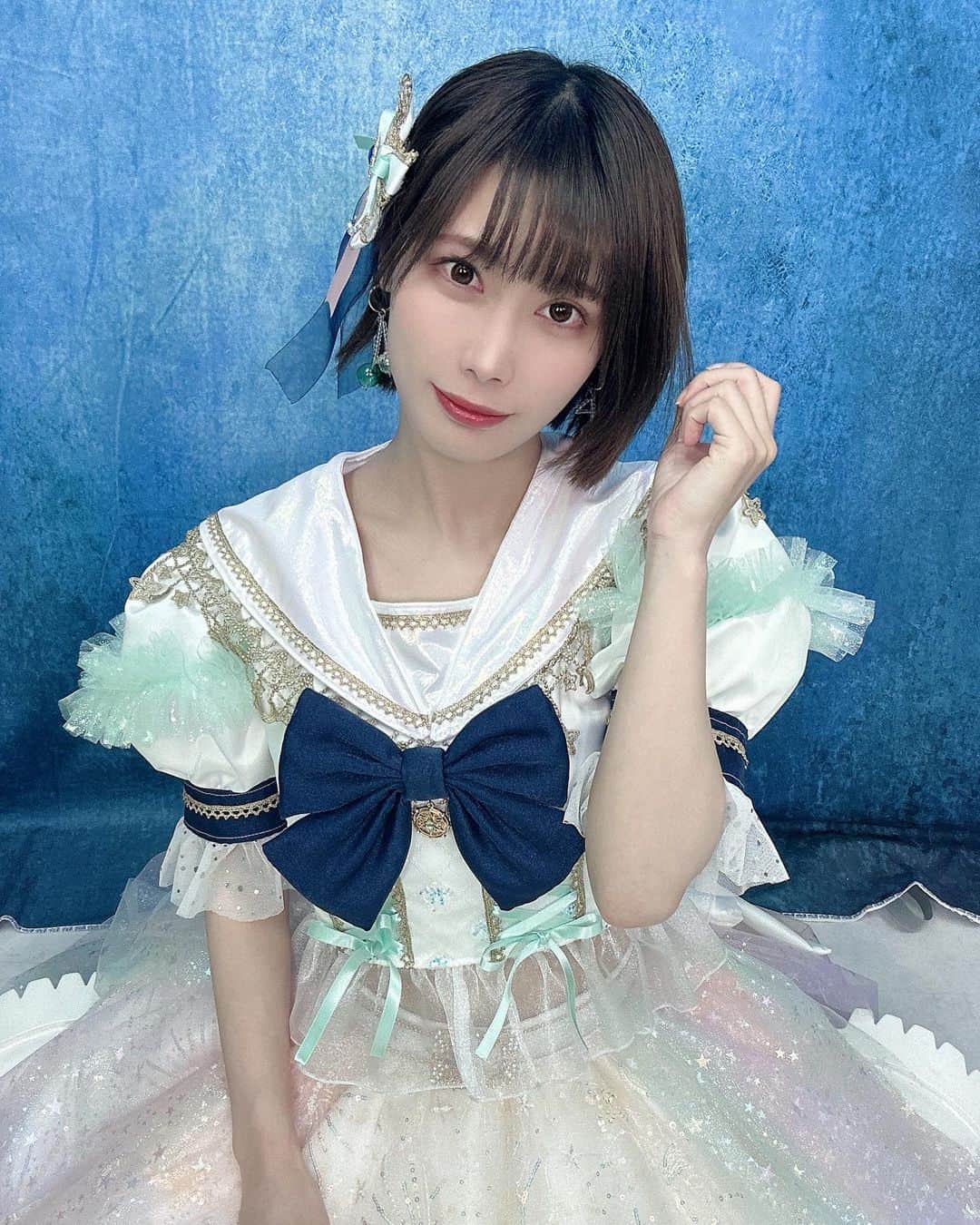 愛川こずえのインスタグラム：「今年の生誕衣装🌙*.｡  @hikarinocraft さまに オーダーメイドで作っていただきました(´ ˘ `๑)♡  大まかなテーマやデザインは自分で決めたのですが、 セーラー服で動画投稿を始め、 セーラー衣装で大きな区切りをつけた わたしの活動・人生への想いを込めて この形にしました…！  ライブ形式でのお誕生日ライブは今年で最後にするつもりです…！ 11月5日お待ちしています☺️」
