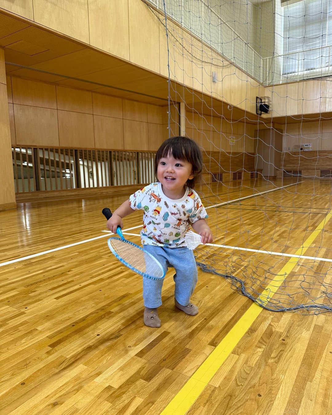 藤田崇寛のインスタグラム：「. 今日はバドミントンを堪能🏸  さらには新幹線をたくさん見た🚄 はやぶさ、かがやきに、 連結したやまじこ、珍しいイースト・アイまで！  大興奮の1日😆」