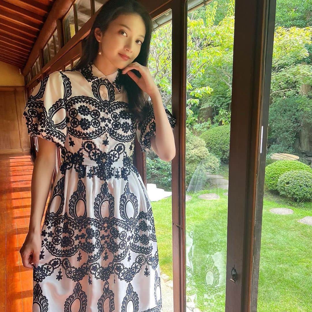 田中道子さんのインスタグラム写真 - (田中道子Instagram)「明日はプレバト以外も放送あるよ🙆‍♀️  築き人 20:49〜 ザ・プロファイラー 21:00〜  出演してます💁‍♀️✨ 築き人は春風亭昇太師匠をお招きしてますよ🤭❤️ お話上手でスタッフさん含めてみんな大好きな師匠の情熱を皆さんぜひ観てください🥰✨  プロファイラーは写真でも分かるかな？ レオナルド・ダ・ヴィンチの生涯を追ってます🙆‍♀️✨観る人によって印象が変わるレオナルド。面白いのでぜひご覧ください☺️✨」10月11日 20時44分 - michikotanaka_official