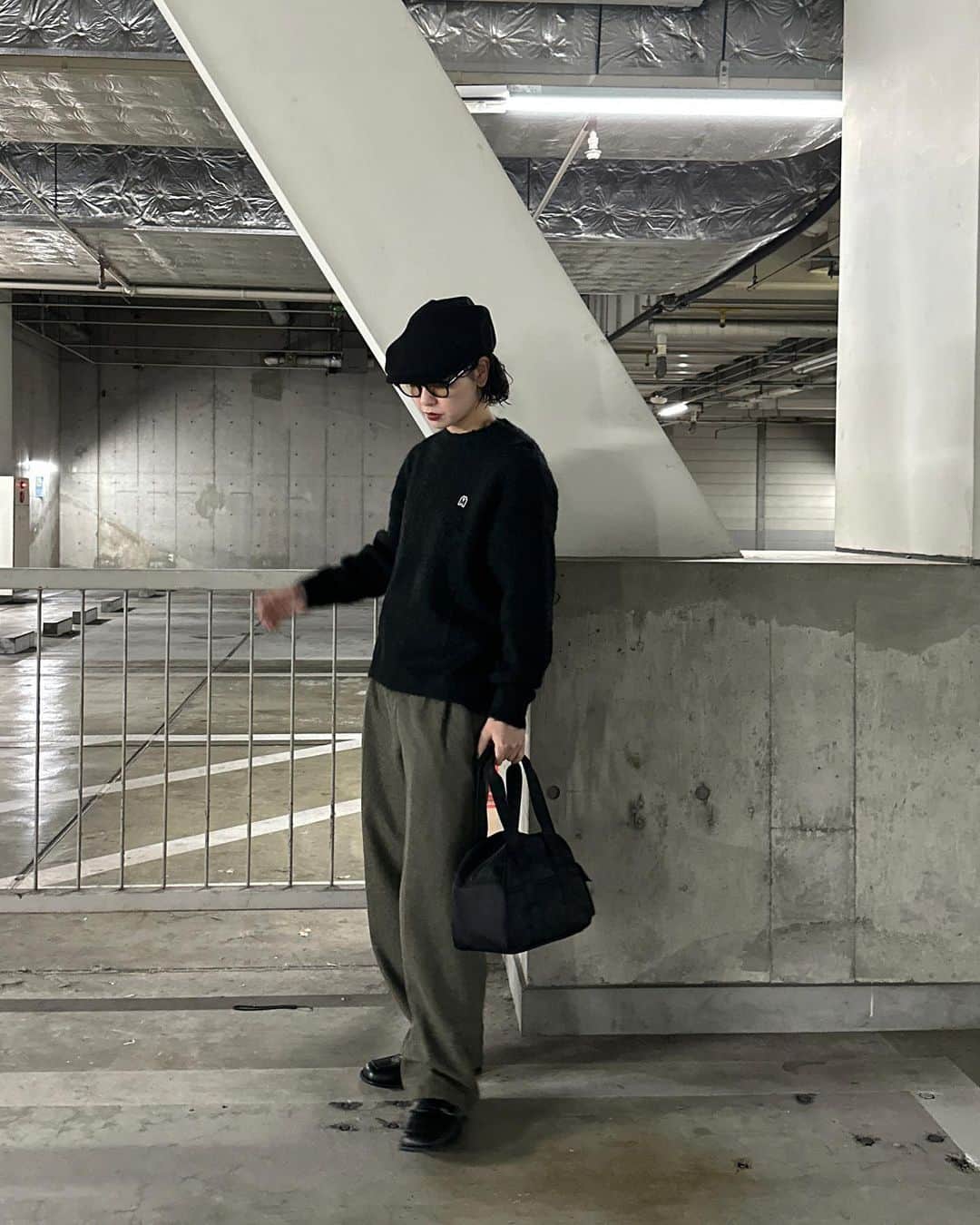 mahoのインスタグラム：「＊黒のシャギーいいですよネ . #ootd#メンズライク#シティーガール#シティーボーイ#ミリタリーコーデ#outfit#mensfashion#used#classystreetwear#freshfits#outfitoftheday#pauseshots#snobshots#military#cityboy#cityboyootd#whatwewear#whatwelike#pr @favclo.official」