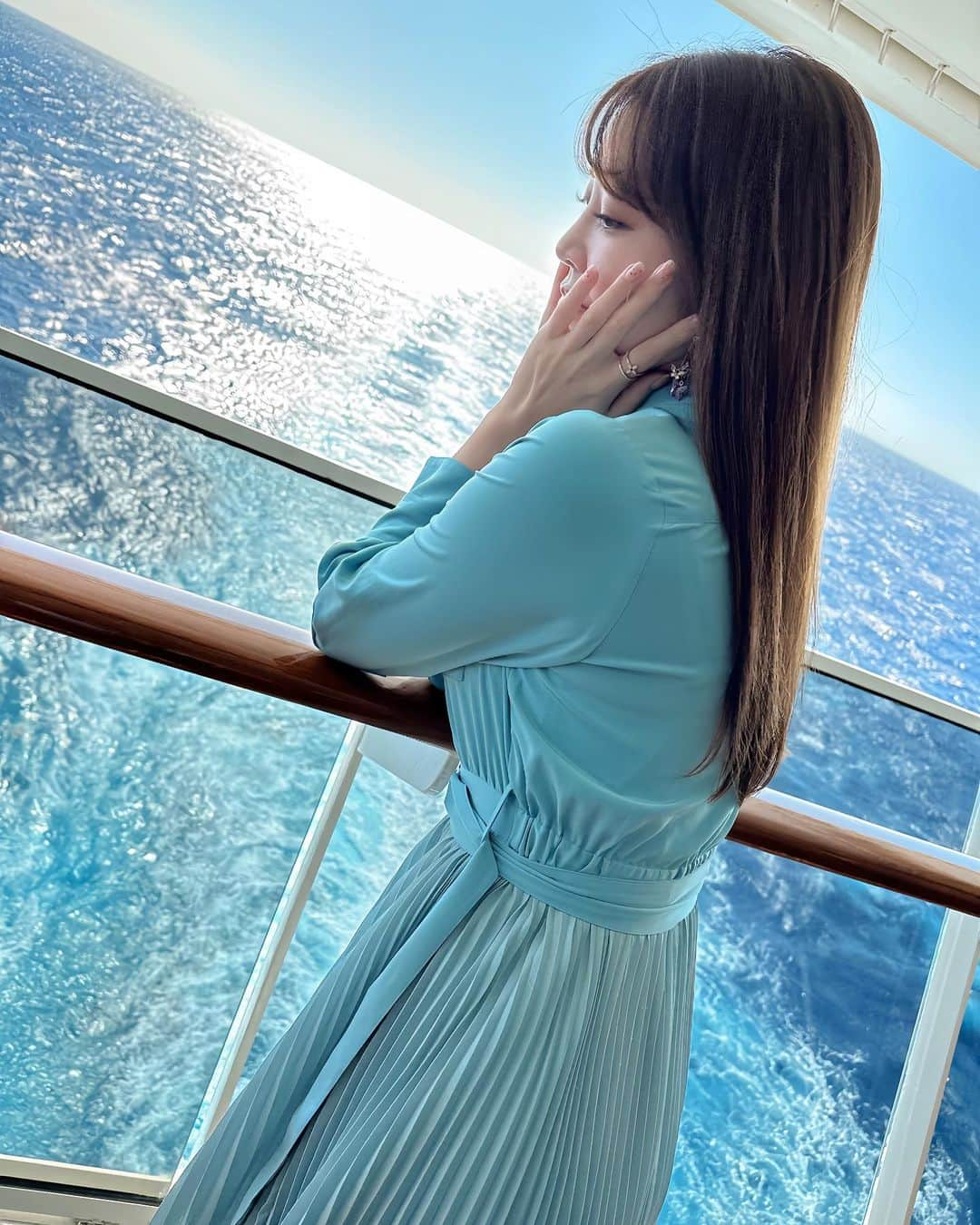 薄井美樹さんのインスタグラム写真 - (薄井美樹Instagram)「． 家族で船旅✨ 一生分の海を見た気がする🏖️」10月11日 21時04分 - mikiusui_211