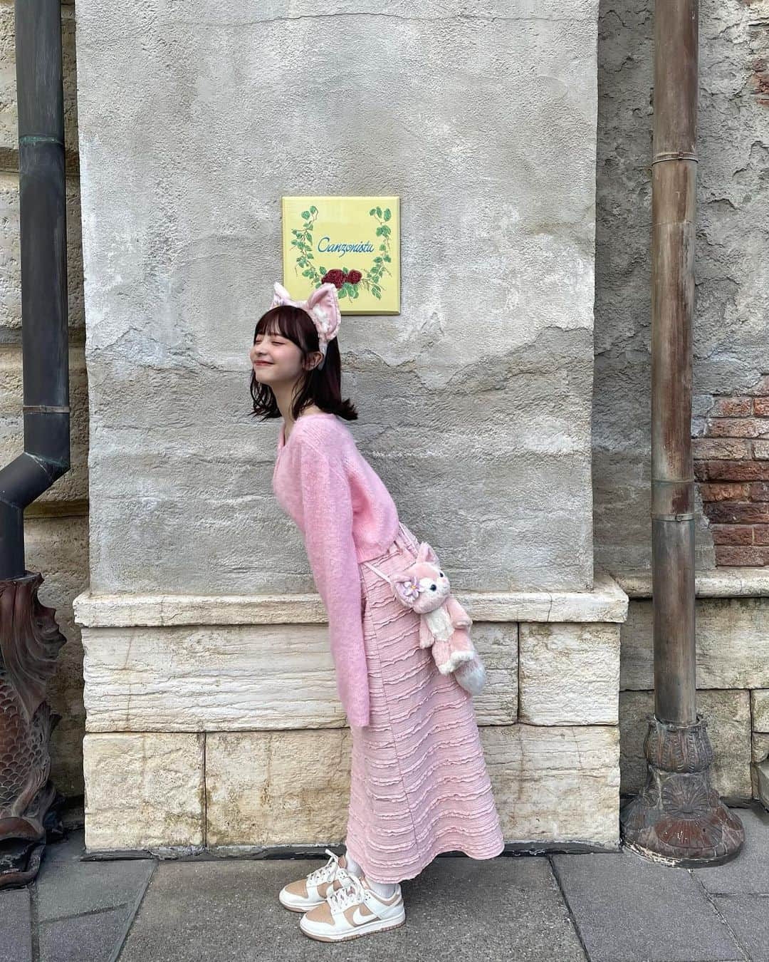 新田湖子さんのインスタグラム写真 - (新田湖子Instagram)「マリーちゃんとリーナベルになったDisneySea🦊💗🌸」10月11日 21時37分 - coconitta0809