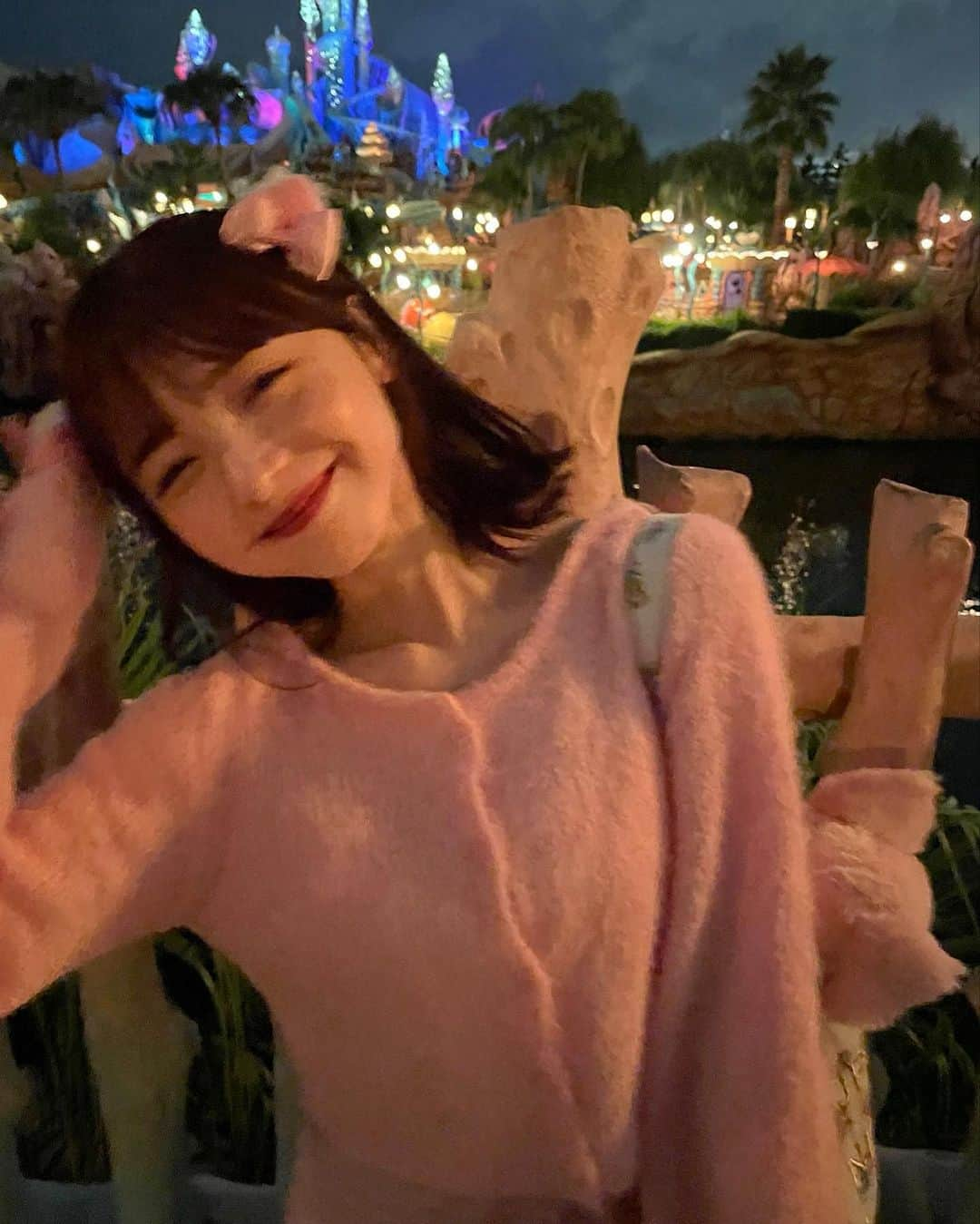 新田湖子さんのインスタグラム写真 - (新田湖子Instagram)「マリーちゃんとリーナベルになったDisneySea🦊💗🌸」10月11日 21時37分 - coconitta0809