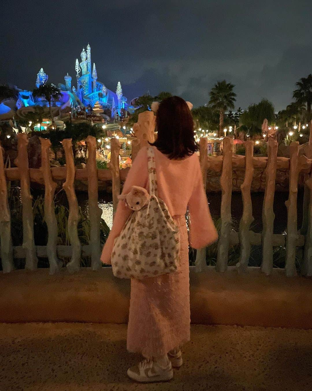 新田湖子さんのインスタグラム写真 - (新田湖子Instagram)「マリーちゃんとリーナベルになったDisneySea🦊💗🌸」10月11日 21時37分 - coconitta0809