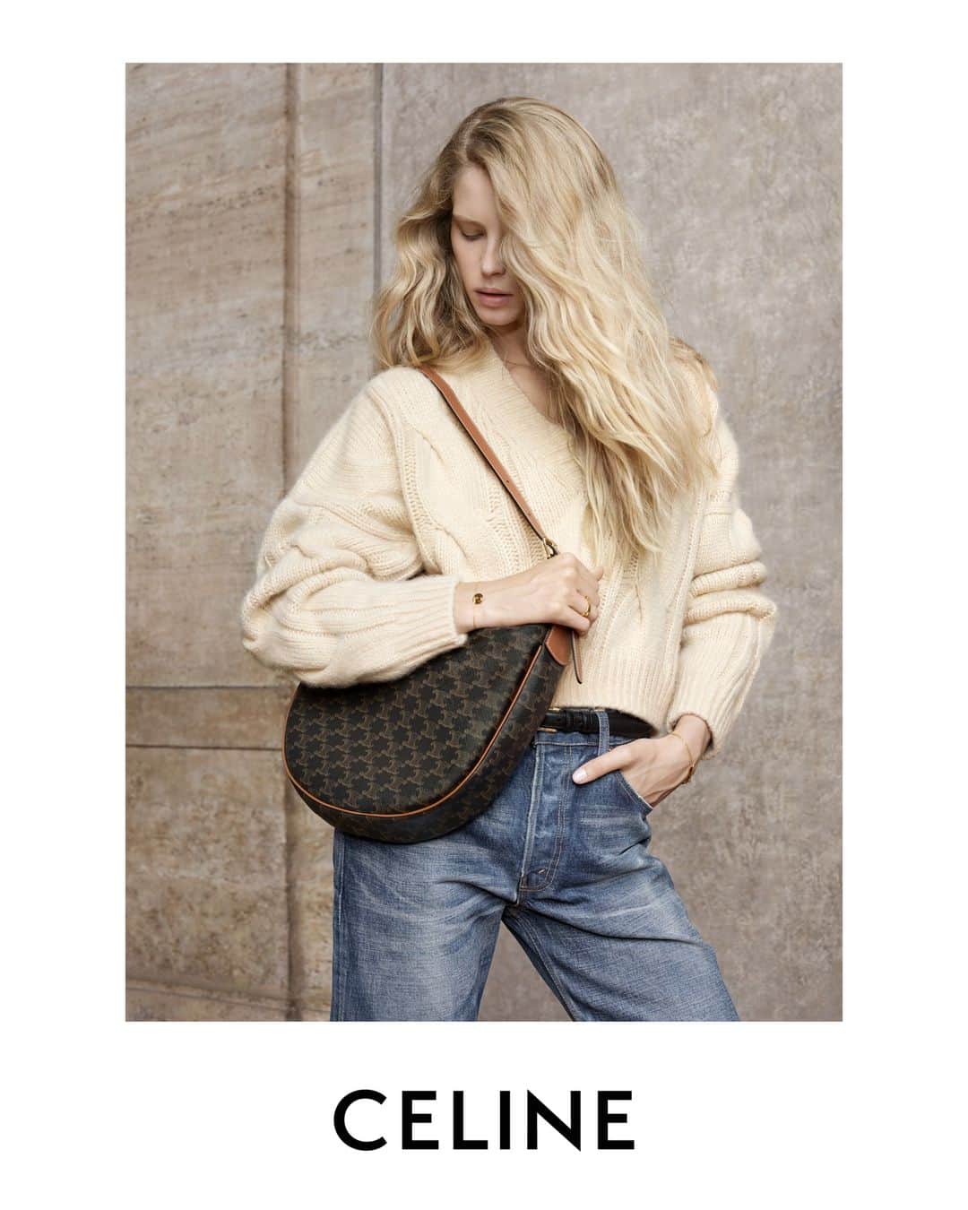 Celineのインスタグラム：「LA COLLECTION DES GRANDS CLASSIQUES CELINE SESSION 07  INTRODUCING THE NEW CELINE BAG CELINE HÉLOÏSE BAG  CELINE KNITWEAR CELINE V NECK SILK AND CASHMERE SWEATER  CELINE DENIM CELINE POLLY JEANS  ABBY @HEDISLIMANE PHOTOGRAPHY AND STYLING ROME, PALAZZO FARNESE  SEPTEMBER 2023  #CELINEBYHEDISLIMANE」