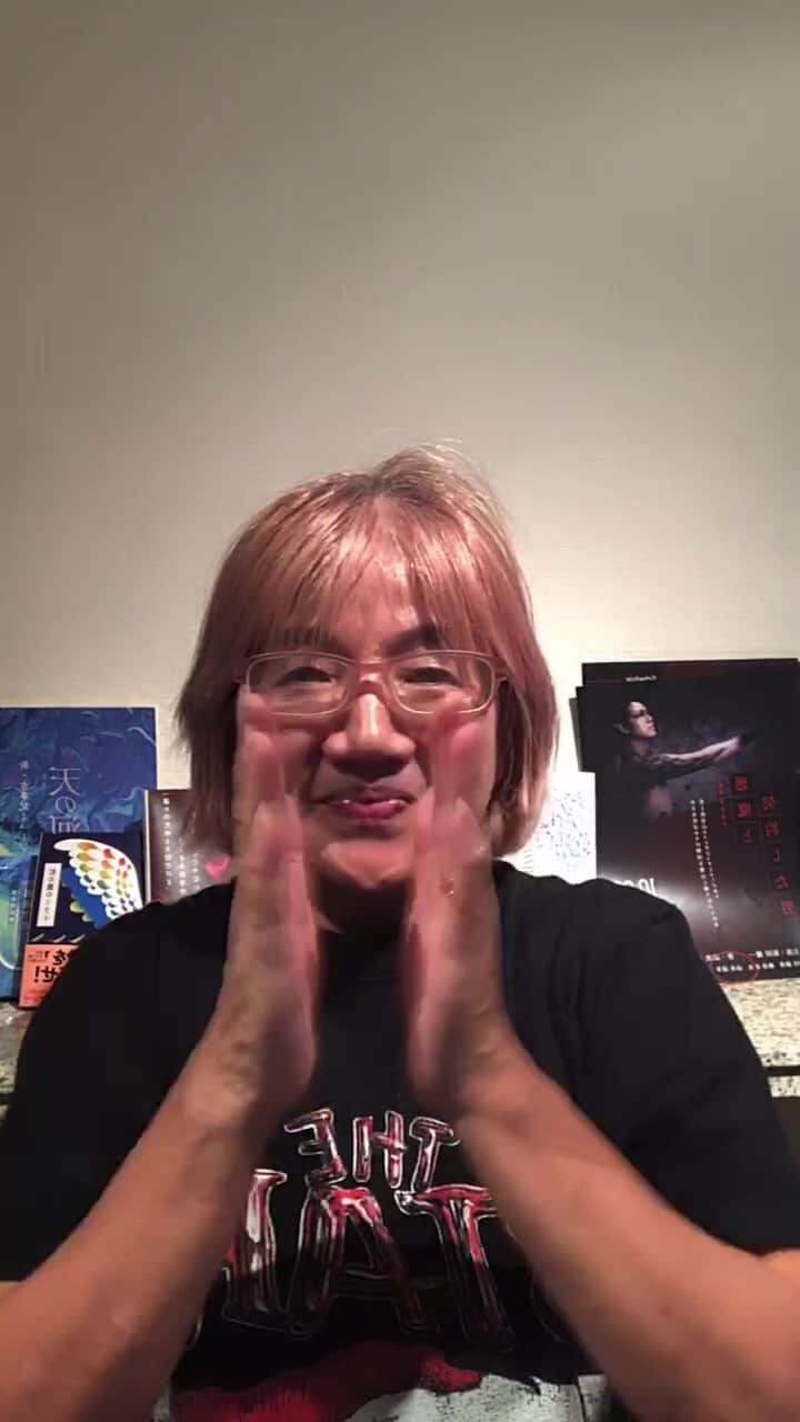 旺季志ずかのインスタグラム：「今日のミュージカル 萌え萌え配信  今日の稽古場での 萌えポイントお話しました✨  そして キャスト紹介は 劇団員役 高嶋太一朗くん @taaance_   ミュージカル「theSTAR悪魔と契約した男」チケットは プロフィールリンクから❤️  #ミュージカルthestar悪魔と契約した男  #魔ミュ #ミュージカル #旺季志ずか #今日の萌え」