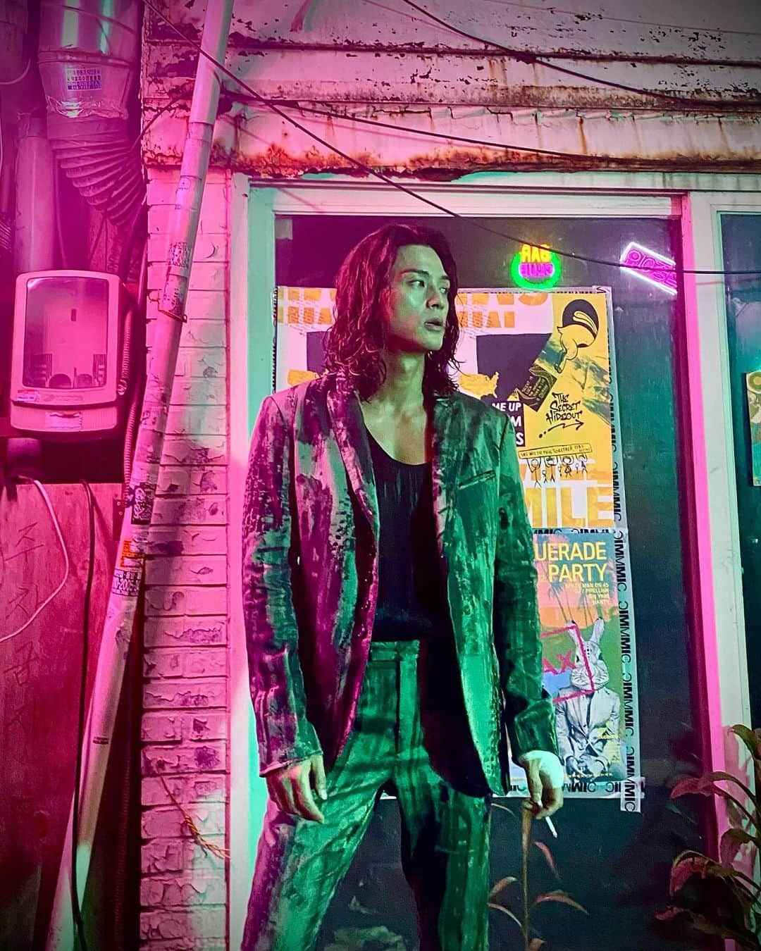 キム・ジフンのインスタグラム：「_  발레리나 최프로。  @netflixkr」