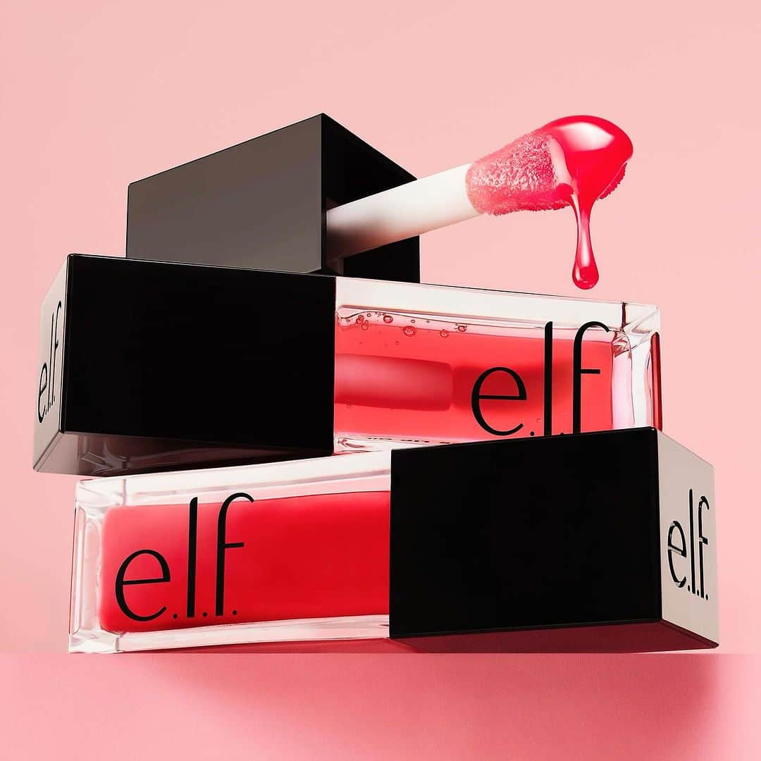 e.l.f.さんのインスタグラム写真 - (e.l.f.Instagram)「THE RUMORS ARE TRUE! 😉 Introducing the ✨NEW✨ Glow Reviver Lip Oil launching TOMORROW on ELFCOSMETICS.COM at 9 am PT // 12 pm ET 🙌😍  Drench your lips in this addictive, ultra-glossy color 💋 The plush, oversized cushion applicator slicks on this nourishing oil to deliver a sheer wash of color to your pout 💦 💄  Available in 7 juicy shades: 🍯 Honey Talks 🪸 Coral Fixation 🌹 Rose Envy 💎 Crystal Clear 🍒 Jam Session 💖 Pink Quartz ❤️ Red Delicious  Get first dibs on the latest drip for just $8! 🤭 Set your alarms and head to our #linkinbio to sign up to be notified when it launches tomorrow ⏰🌟   🇺🇸: Available exclusively at @ultabeauty online on 10/14 and in store on 10/22, coming to @target, @walmart, @cvspharmacy and @walgreens early 2024 🇨🇦: Tomorrow on elfcosmetics.com, coming to  @shoppersbeauty, @walmartcanada and @amazonca early 2024 🇬🇧: Tomorrow on elfcosmetics.co.uk, coming to @superdrug & @bootsuk online later this month, coming to @beautybaycom, @asos and @amazonuk early 2024 EU: Tomorrow on elfcosmetics.com, coming to @douglas_cosmetics and @amazonde early 2024  #GlowReviverLipOil #elfcosmetics #eyeslipsface #elfingamazing #crueltyfree #vegan」10月11日 22時00分 - elfcosmetics