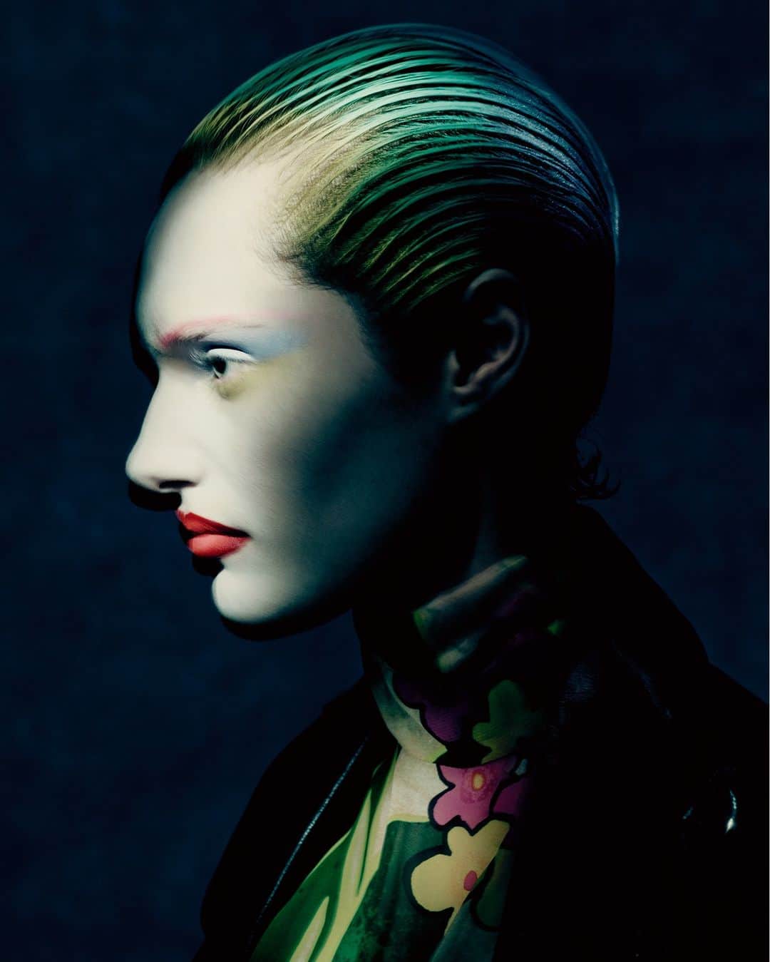 ドリス・ヴァン・ノッテンさんのインスタグラム写真 - (ドリス・ヴァン・ノッテンInstagram)「Dries Van Noten and Beauty Papers celebrate a creative collaboration in the new issue of the magazine.  Lensed by photographer Paolo Roversi, the imagery encapsulates the beauty of Dries Van Noten, playfully highlighted by Lucy Bridge’s make up, and styled by Nancy Rohde with archive looks.  Photography: @Roversi Make up: @LucyJBridge Hair: @EugeneSouleiman Stylist: @Nancy_Rohde Casting: @JuliaLangeCasting Model: @GretaElisaHofer  The magazine is available in Dries Van Noten stores in Antwerp, Los Angeles, Paris and beautypapers.com  #DriesVanNoten #DVNBeauty #BeautyPapers」10月11日 22時01分 - driesvannoten
