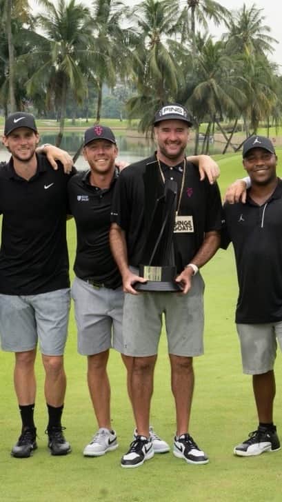 トーマス・ピーターズのインスタグラム：「South Beach, we’re bringing the heat! Need the Goat Gang out in Miami to support us at the @livgolf_league Team Championship. 🐐🏆」