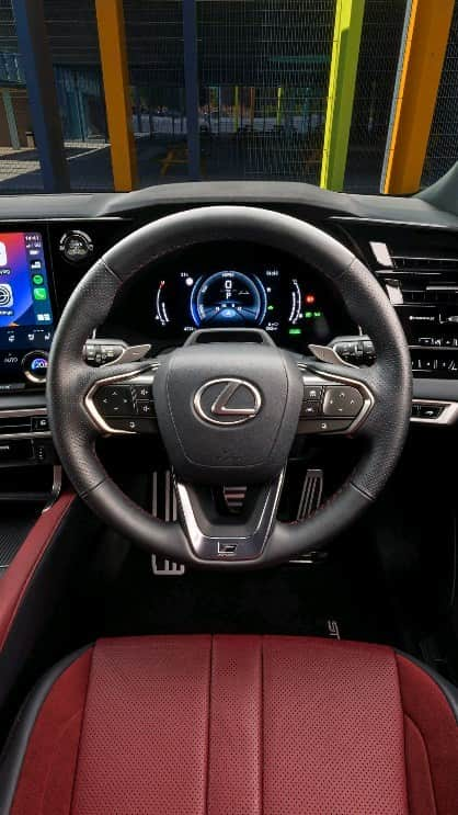 Lexus UKのインスタグラム：「Take a seat in the Lexus RX 500h and turn your journey into first-class experience.」