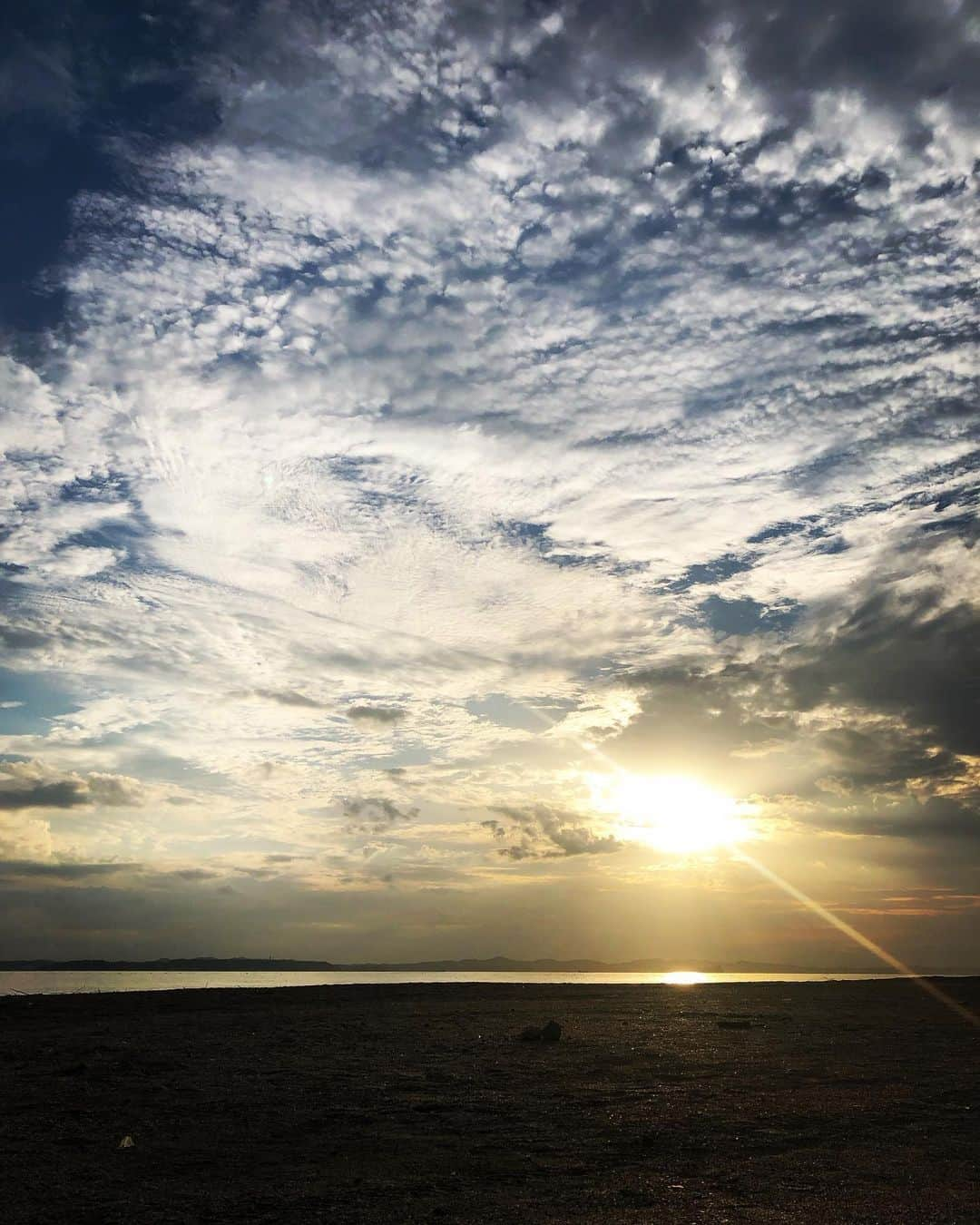 熊木陸斗さんのインスタグラム写真 - (熊木陸斗Instagram)「ついこの前。  #sunsetbeach  #sunset  #beach」10月11日 22時23分 - rikuto_kumaki