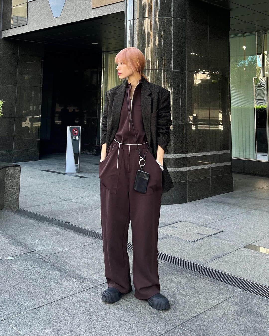 SLY OFFICIAL INFORMATIONさんのインスタグラム写真 - (SLY OFFICIAL INFORMATIONInstagram)「ㅤㅤㅤㅤ #SLY_info @iori_seki【163cm】 SLY 企画 __________________________________ 10/13(FRI)店舗入荷予定 ☑︎TWEED BOXY TAILOR JK (030GA030-2300) M/BLK,M/BRN ㅤㅤㅤㅤㅤㅤㅤㅤㅤㅤㅤㅤㅤ ☑︎FRONT ZIP PONTE JUMPSUITS (030GA083-2890) D/RED,D/GRY  SLY店舗・WEBSTORE・ZOZOTOWNにて販売中 ☑︎SIDE GORE SHORT BOOTS (030GA055-2680) BLK,IVOY __________________________________ ※配送の都合により発売日が異なる場合がございます。 ※店舗により在庫状況が異なります。 #SLY #SLY_fav #THROWbySLY」10月11日 22時37分 - sly_official_info