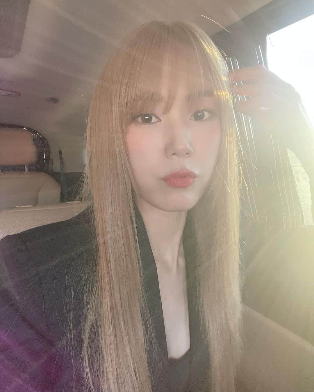 キム・ヨンジのインスタグラム：「#진주경상대 🎶🎤 열렬한호응 고마워요 즐거웠어요 또만나요 ♥️🤎」