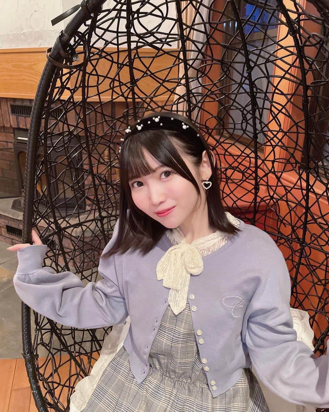 のインスタグラム：「息抜きに山中湖の貸別荘MOONGLOWに行ってきました〜⛰️🤍  とにかく広くて、空気が良い！ゆっくりとした時間を過ごせました〜😳  今度は外で手ぶらでBBQしたいなぁ！！！  そういえば外に鹿さんもいた お写真撮りたかったなぁぁあ〜  自然たくさんだとすごく癒されたよ＾＾  PR @humanresort.yamanaka #humanresort #moonglow #貸別荘 #一棟貸切 #山梨観光 #山中湖観光」