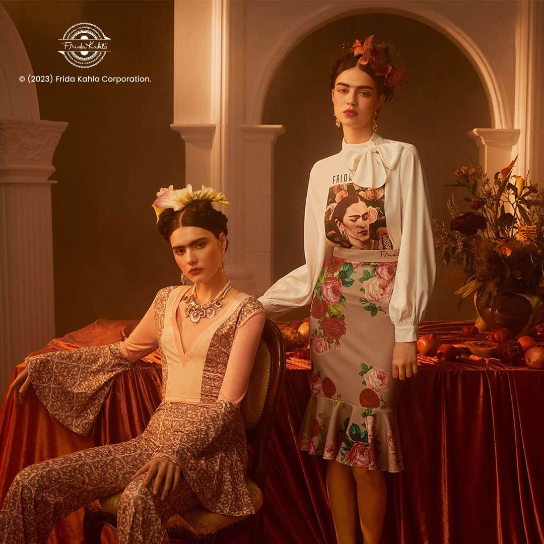 SHEINさんのインスタグラム写真 - (SHEINInstagram)「SHEIN x Frida Kahlo Fall/Winter is now available! 🥀🎨 Embark on an artistic journey with these floral and elegant pieces that will transform every look into a masterpiece.  🔗:https://shein.shop/9gx8i0g  #SHEINxFridaKahlo #FridaKahlo #SHEIN #SHEINforAll」10月11日 23時00分 - sheinofficial